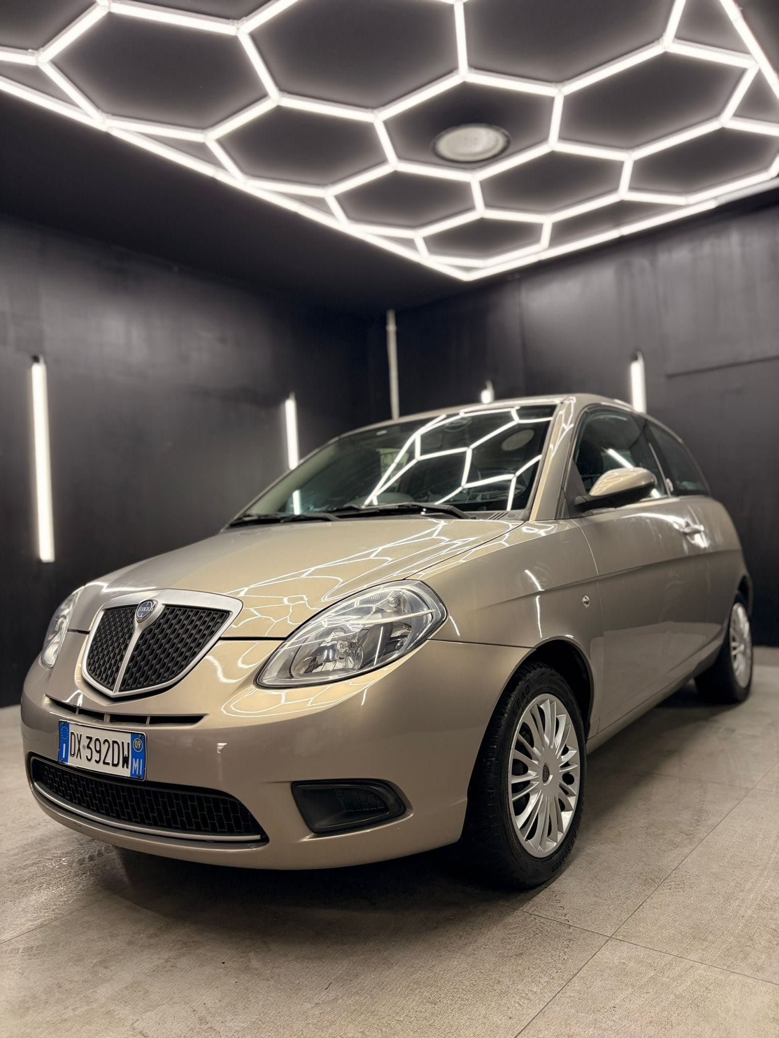 LANCIAYpsilon 1.4 8v Argento ecochic Gpl2009
