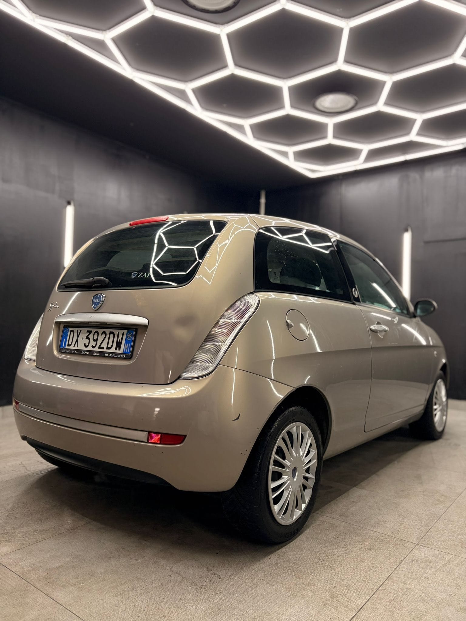 
LANCIAYpsilon 1.4 8v Argento ecochic Gpl2009 full									