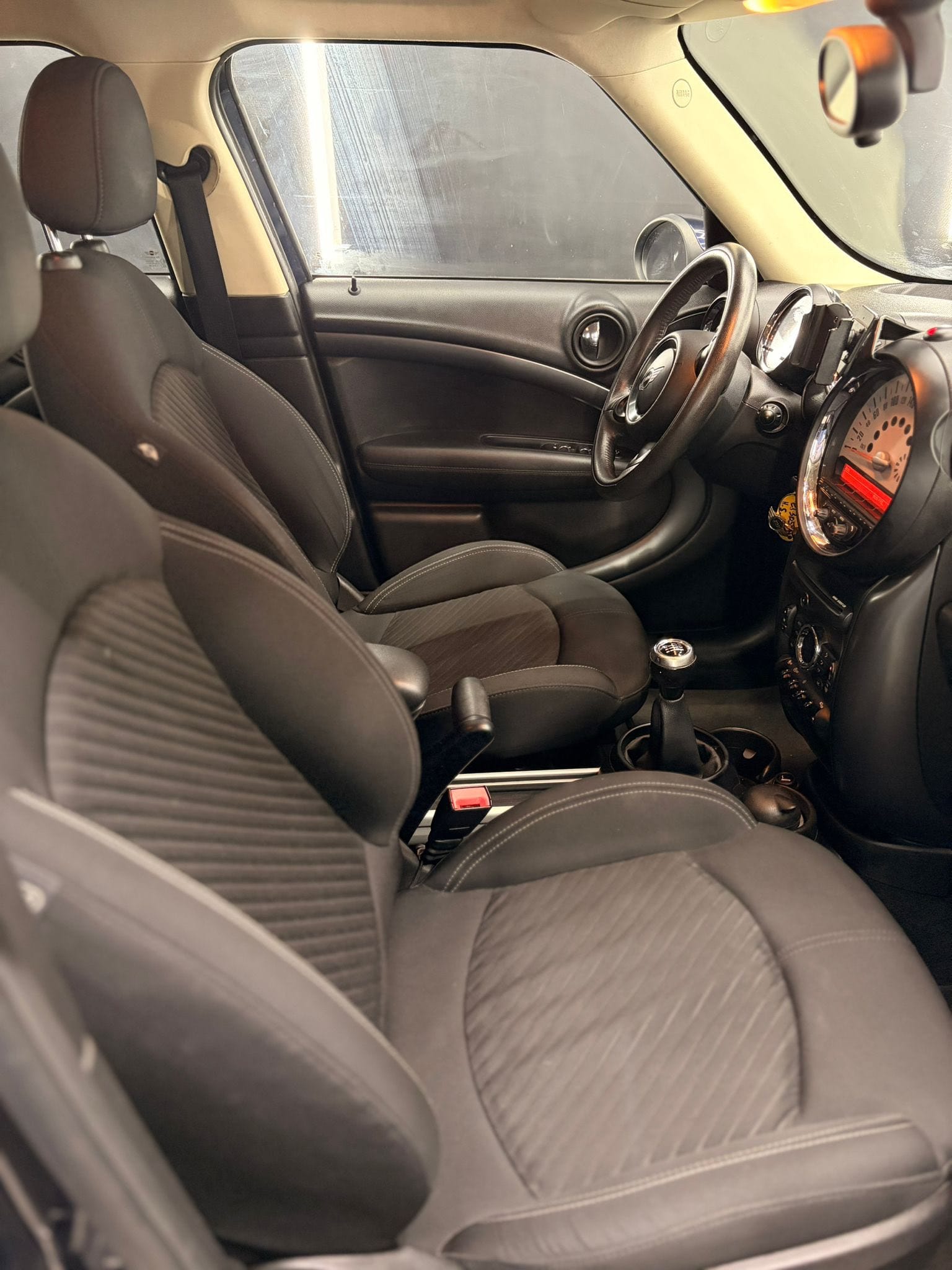 
MINICountryman 2.0 Cooper S All42013 full									