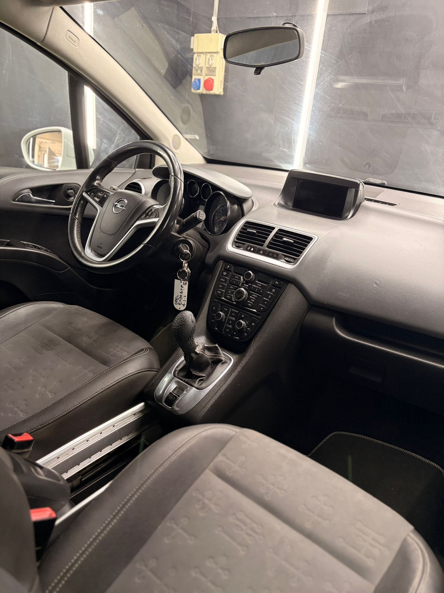 
OPELMeriva 1.4 Turbo 140CV B-Color Panoramic2011 full									