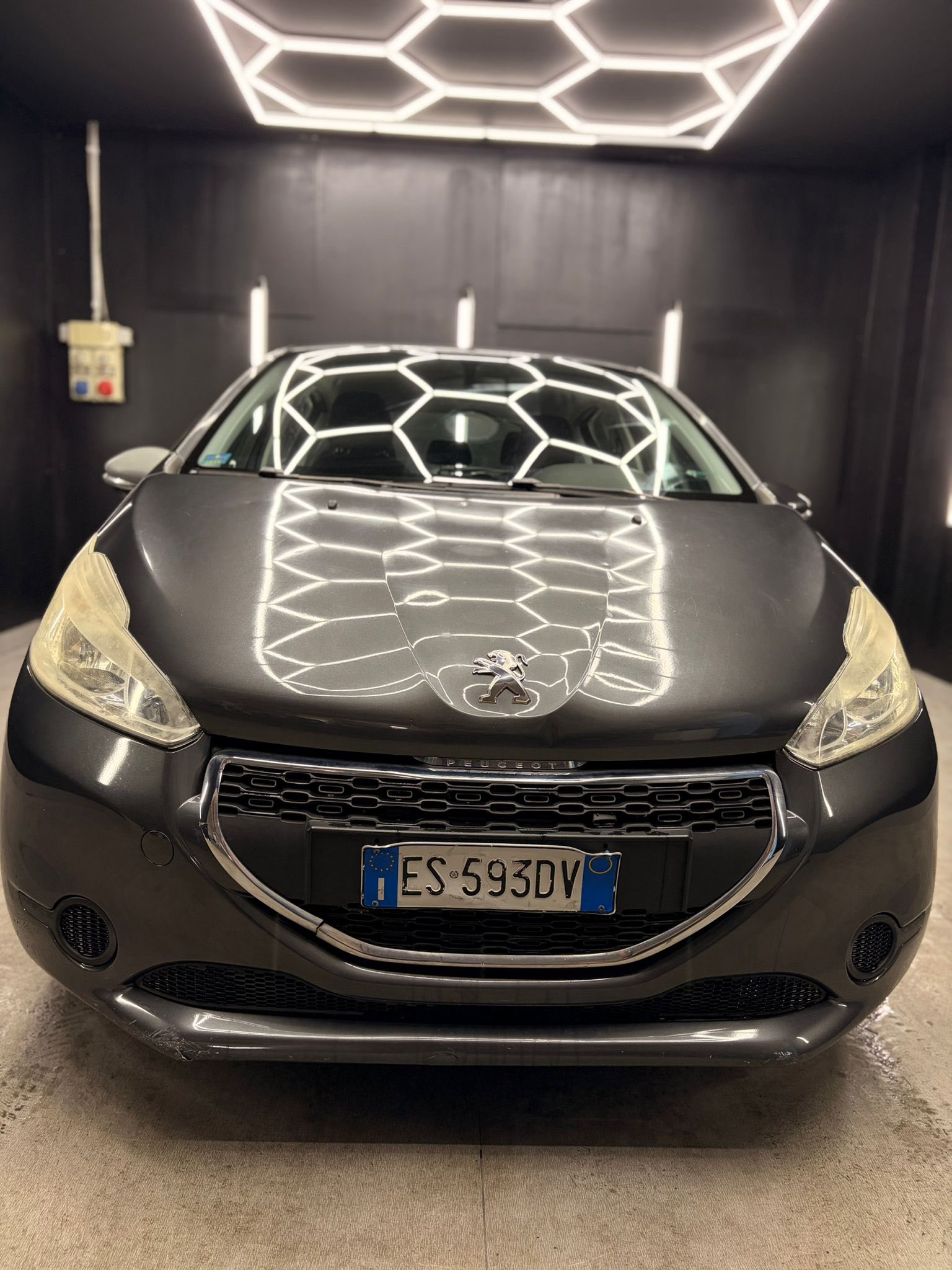 
PEUGEOT208 1ª serie PureTech 82 5P Allure2013 full									