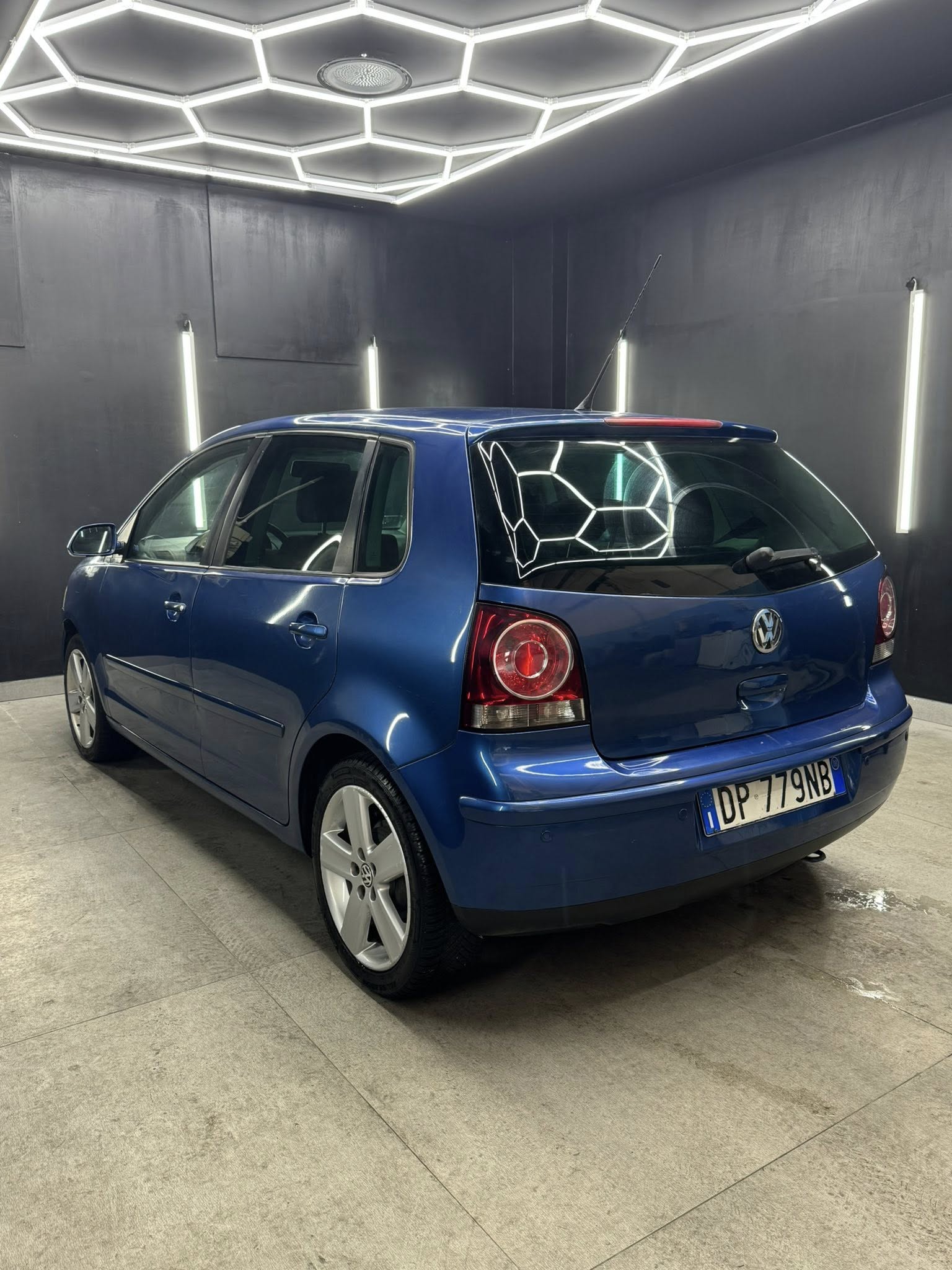 
VOLKSWAGENPolo 1.4/80CV 16V 5p. Sportline2008 full									