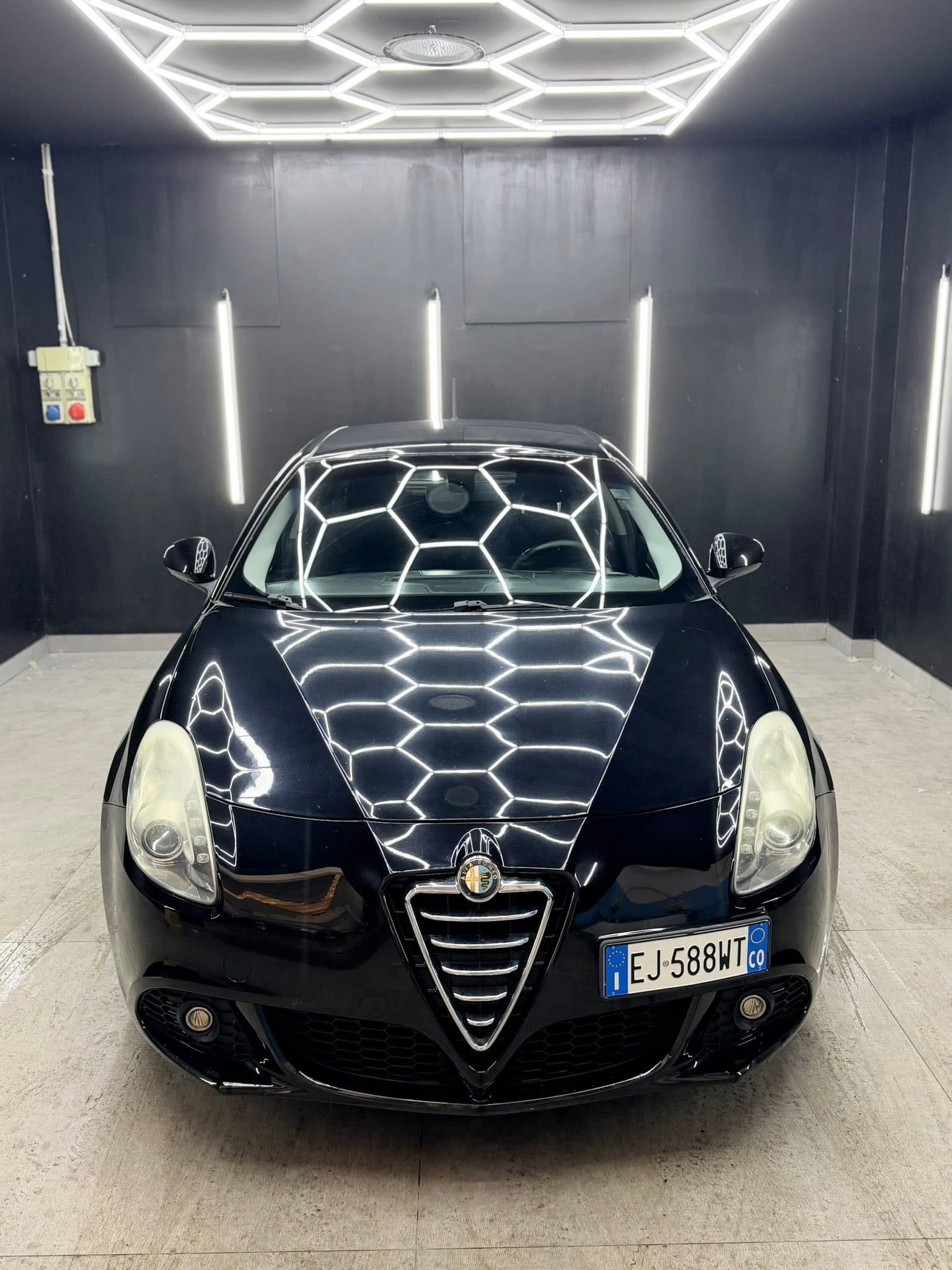 
ALFA ROMEOGiulietta 1.4 Turbo 120 CV Distinctive2011 full									