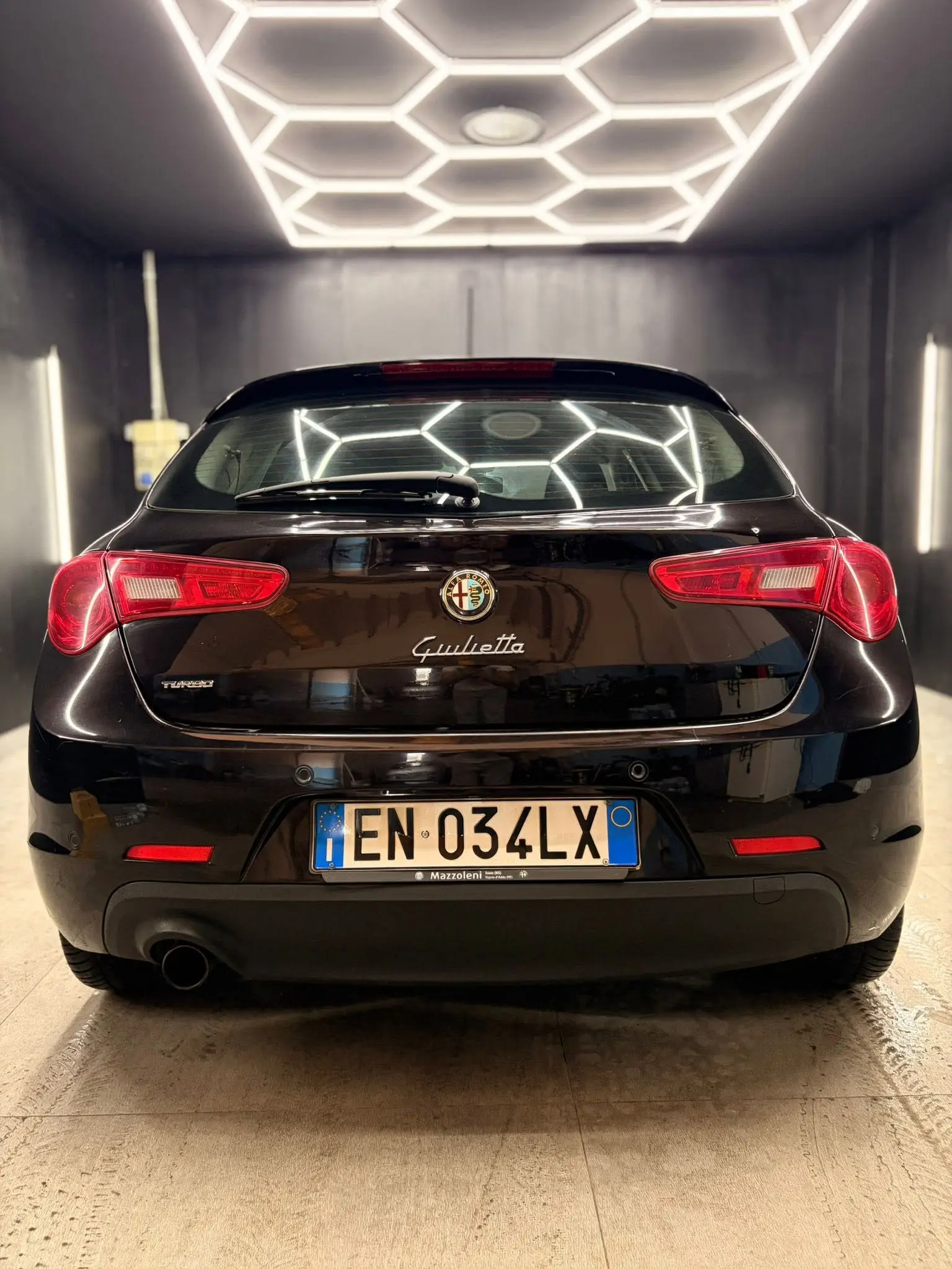 
ALFA ROMEOGiulietta 1.4 Turbo 120 CV GPL Distinctive2012 full									