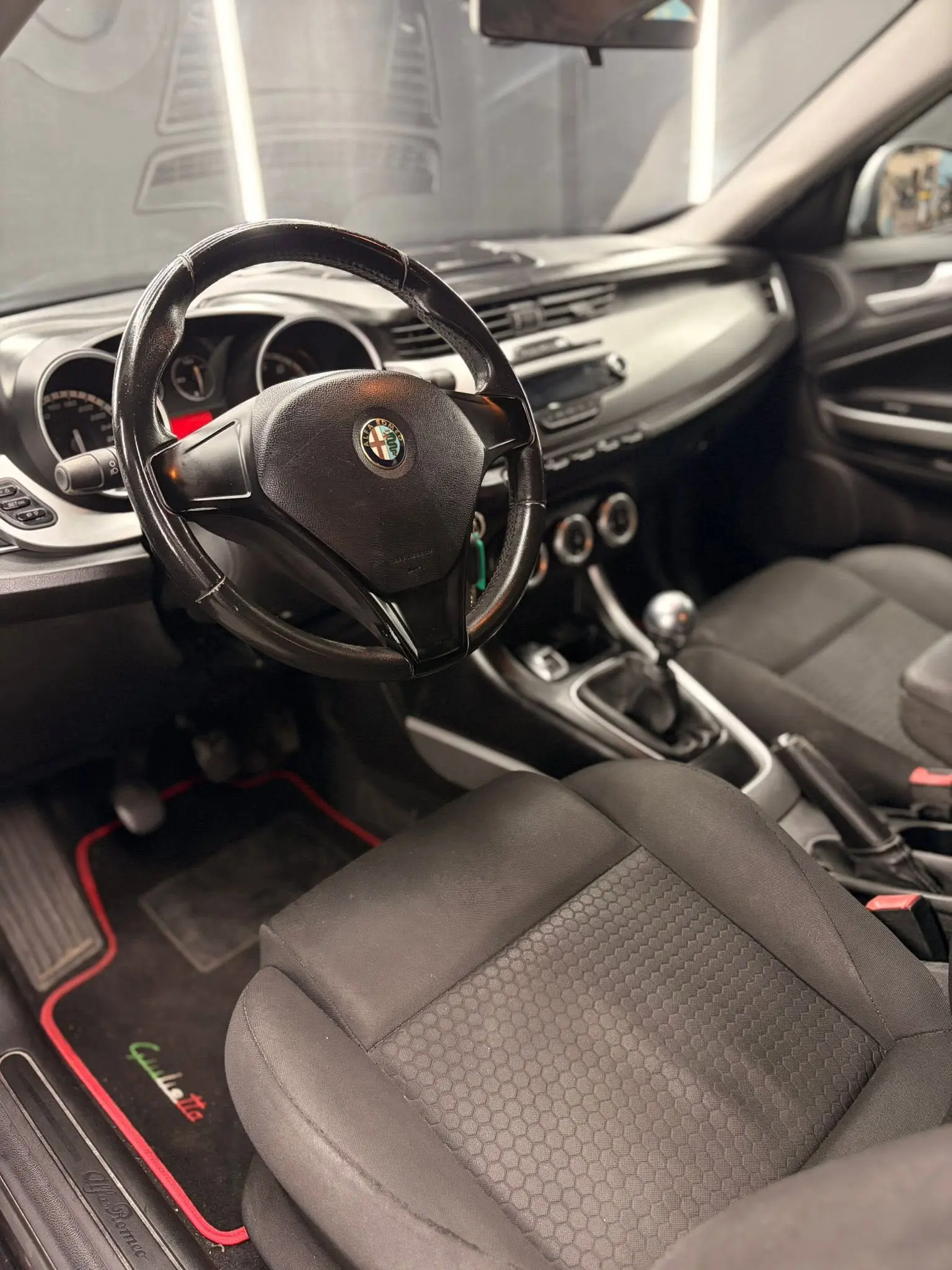 
ALFA ROMEOGiulietta 1.4 Turbo 120 CV GPL Distinctive2012 full									