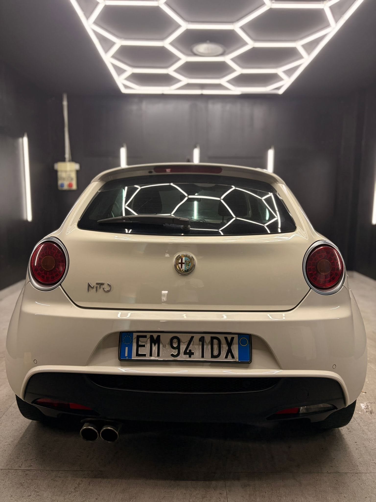 
ALFA ROMEOMiTo 1.4 T 120 CV GPL Progression2012 full									