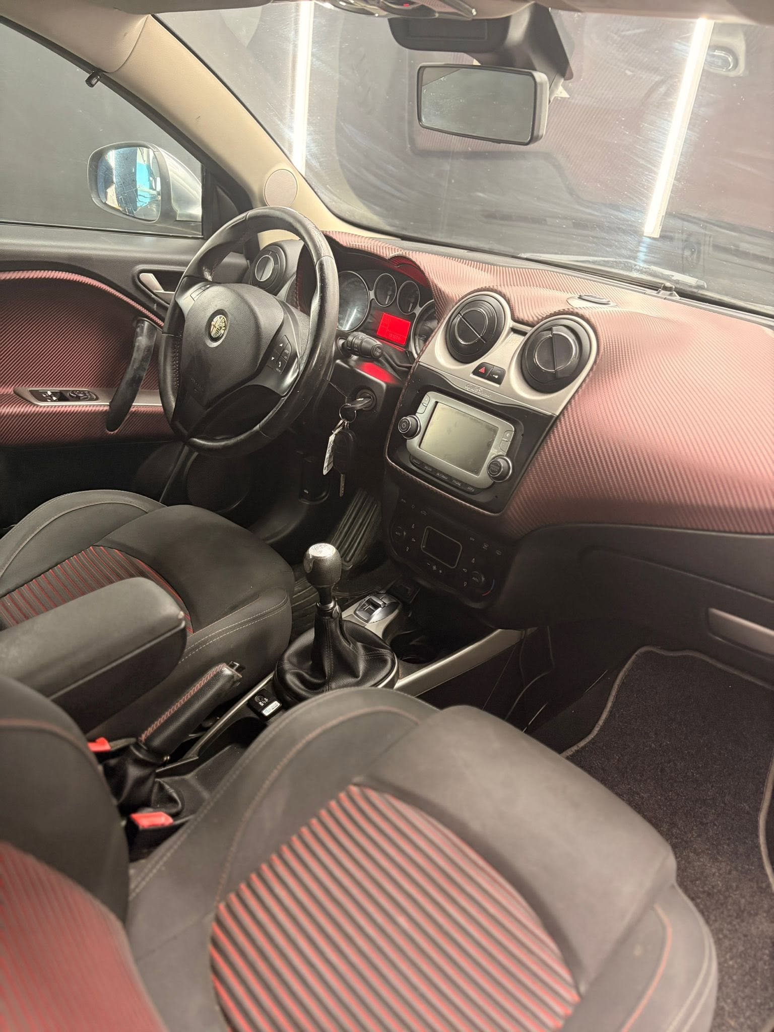 
ALFA ROMEOMiTo 1.4 T 120 CV GPL Progression2012 full									