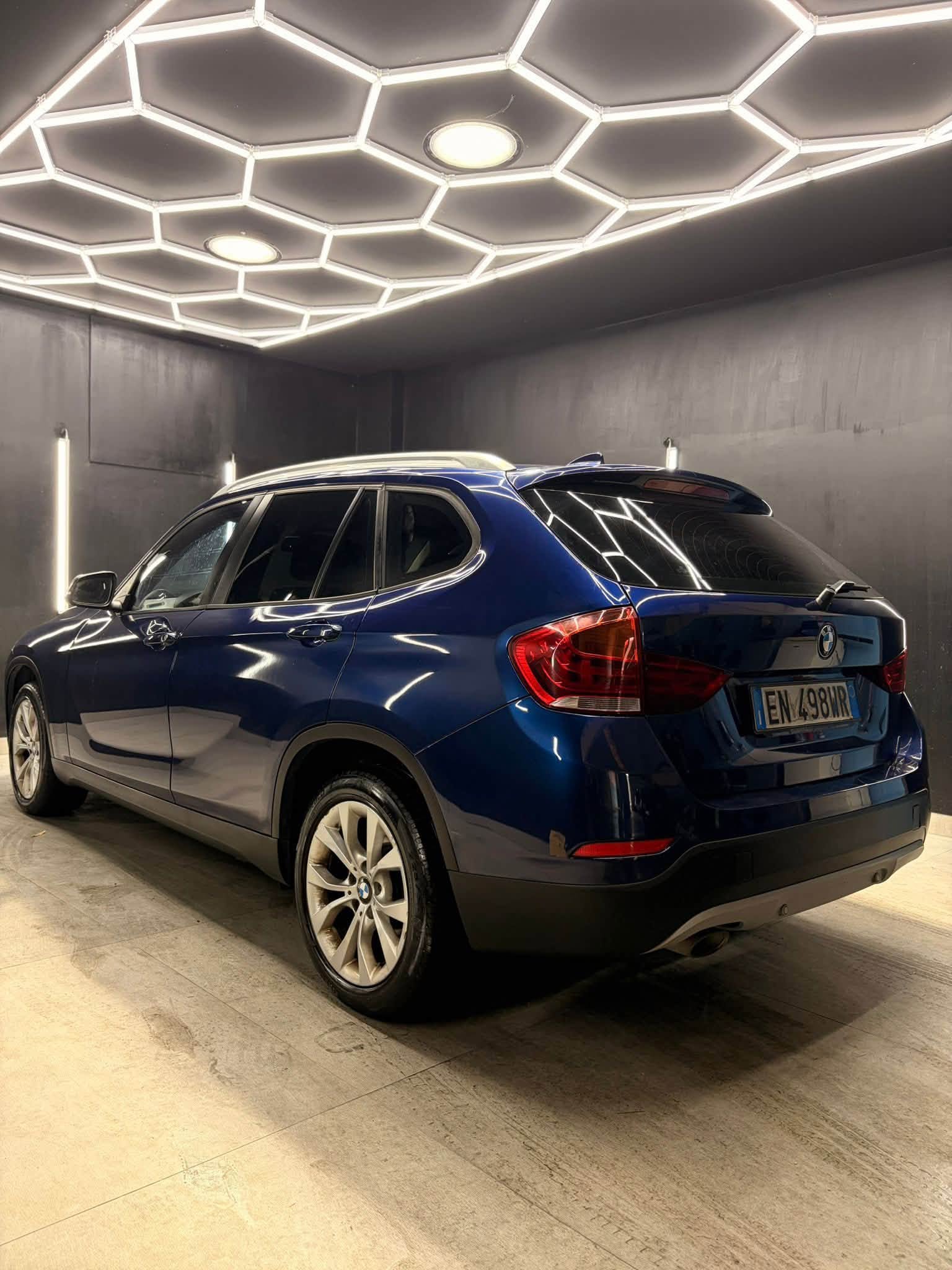 
BMWX1 xDrive18d Msport2012 full									