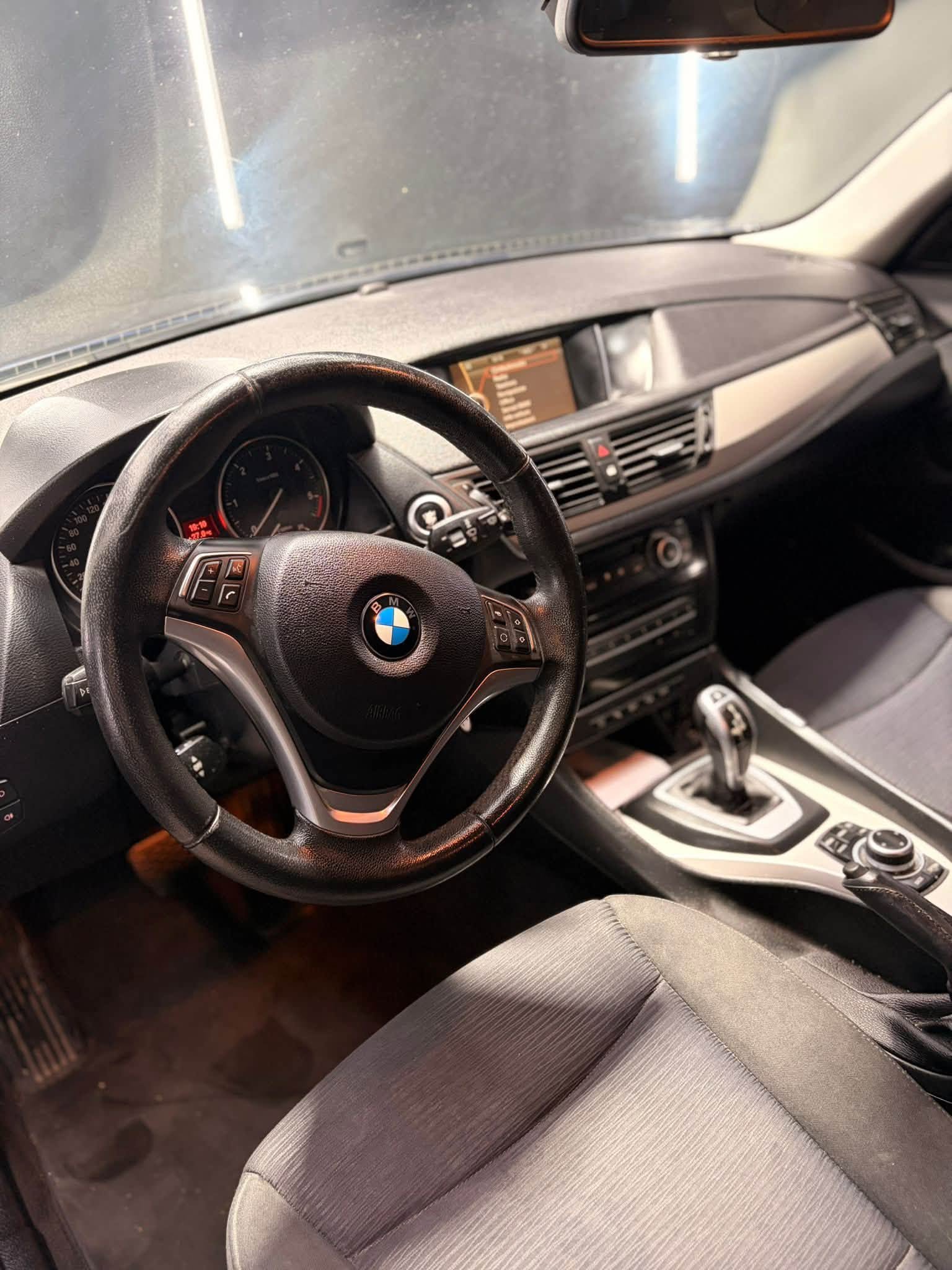
BMWX1 xDrive18d Msport2012 full									