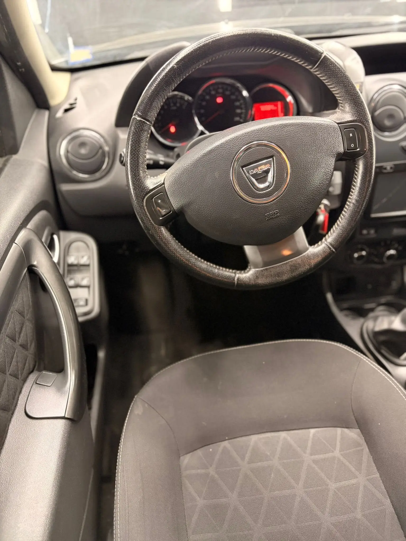 
DACIADuster 1.2 TCe 125CV Start&Stop 4×2 Prestige2015 full									