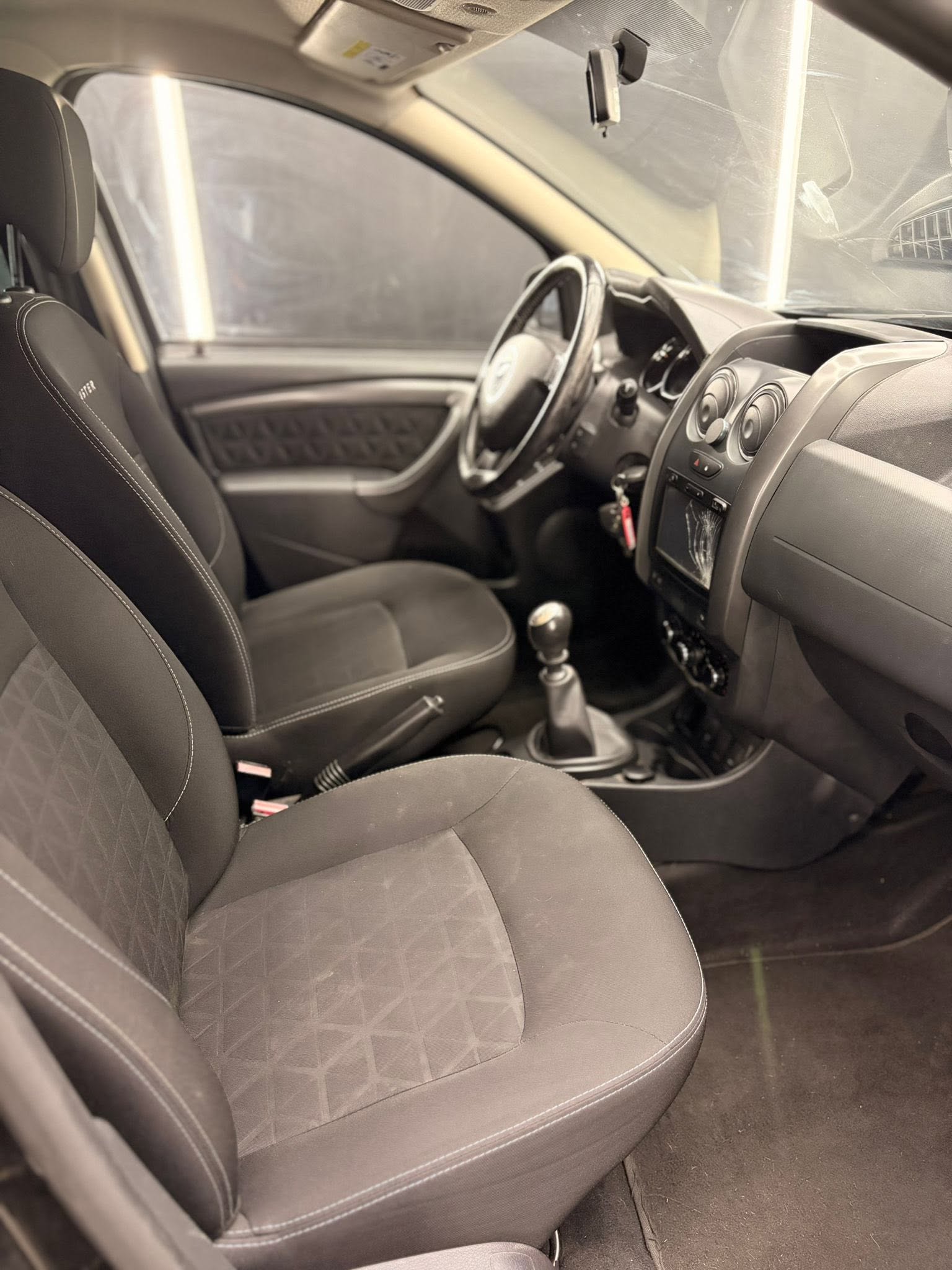 
DACIADuster 1.2 TCe 125CV Start&Stop 4×2 Prestige2015 full									