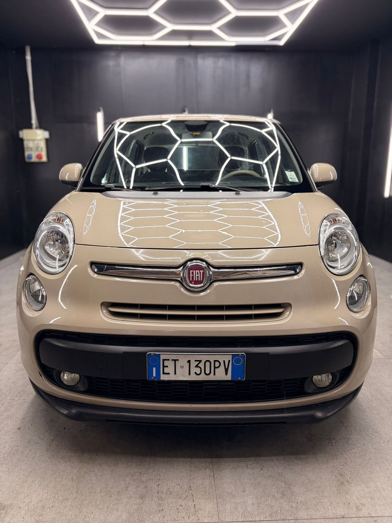 
FIAT500L 1.3 Multijet 85cv Dualogic Lounge2014 full									