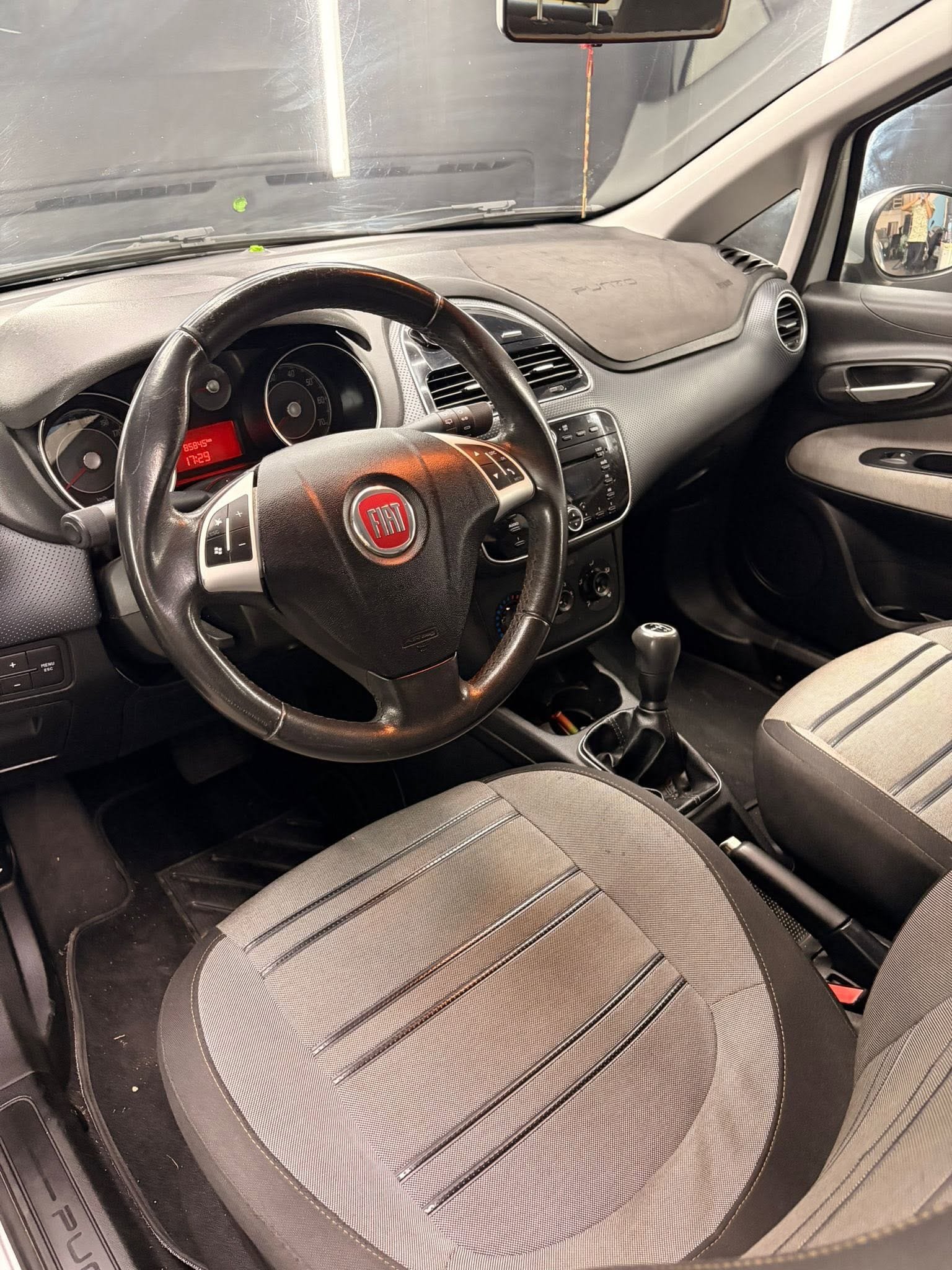 
FIATPunto Evo 1.4 5p Start&Stop Dynamic2010 full									