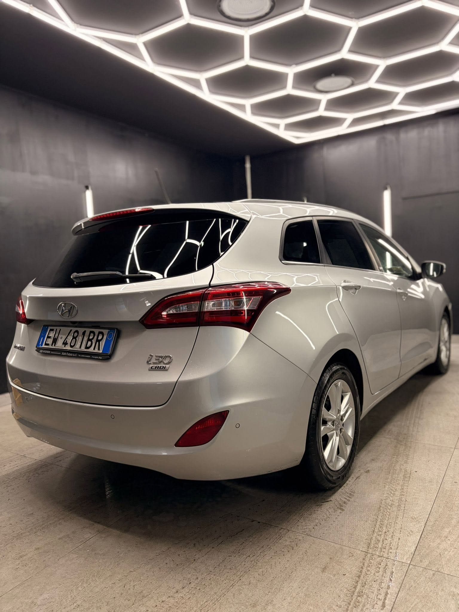 
HYUNDAIi30 Wagon 1.6 CRDi Go! Brasil2014 full									