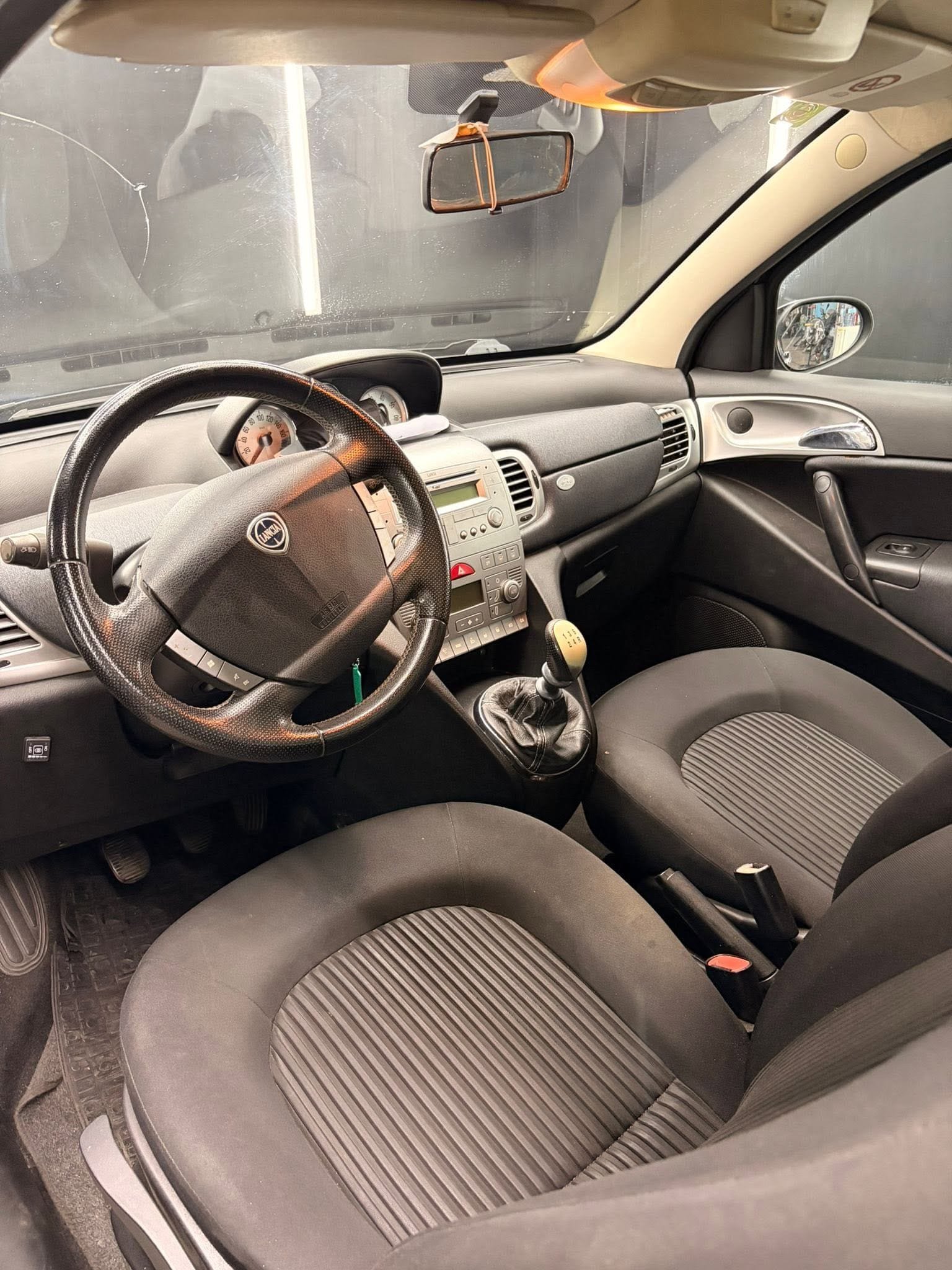 
LANCIAYpsilon 1.4 Platino Ecochic GPL full									