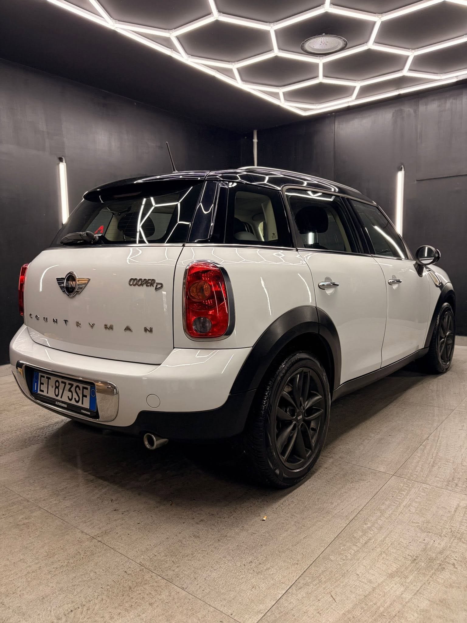 
MINICountryman 1.6 Cooper D2013 full									