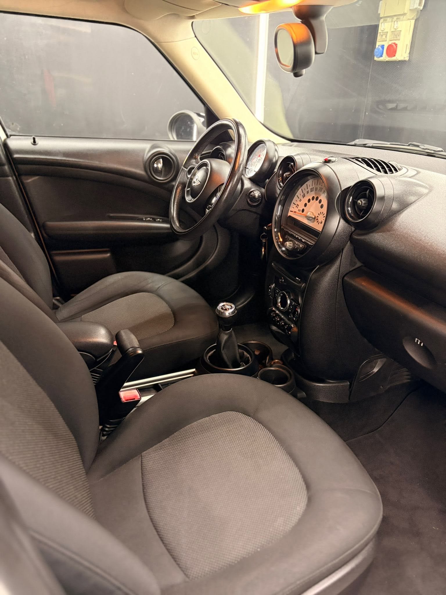 
MINICountryman 1.6 Cooper D2013 full									