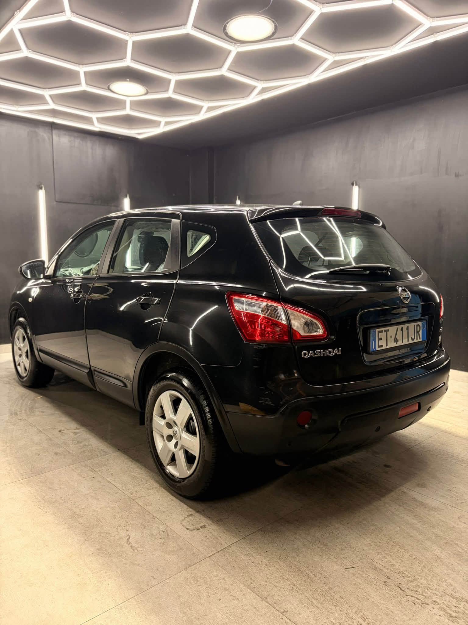 
NISSANQashqai 1.5 dCi DPF Tekna2014 full									