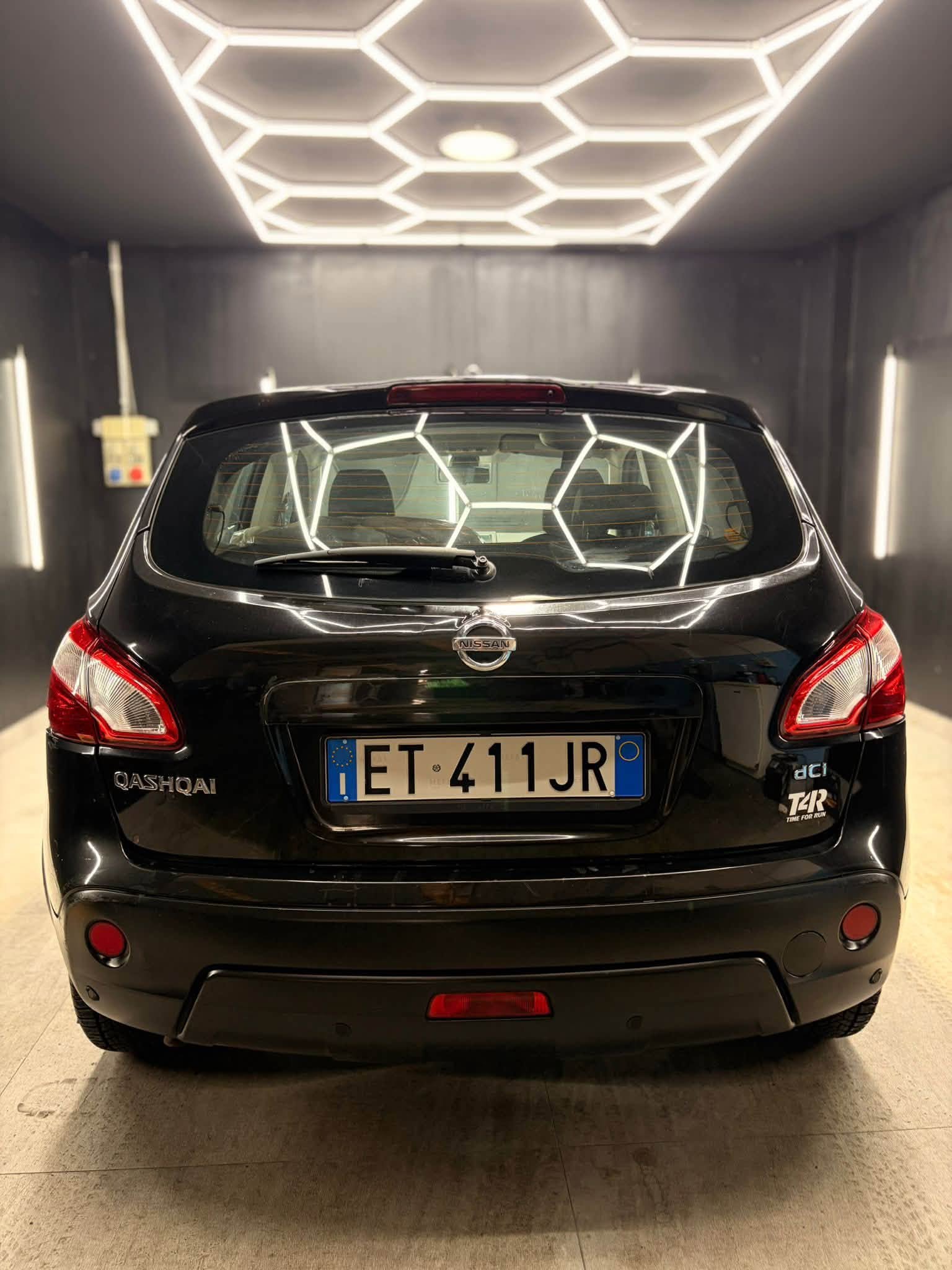 
NISSANQashqai 1.5 dCi DPF Tekna2014 full									