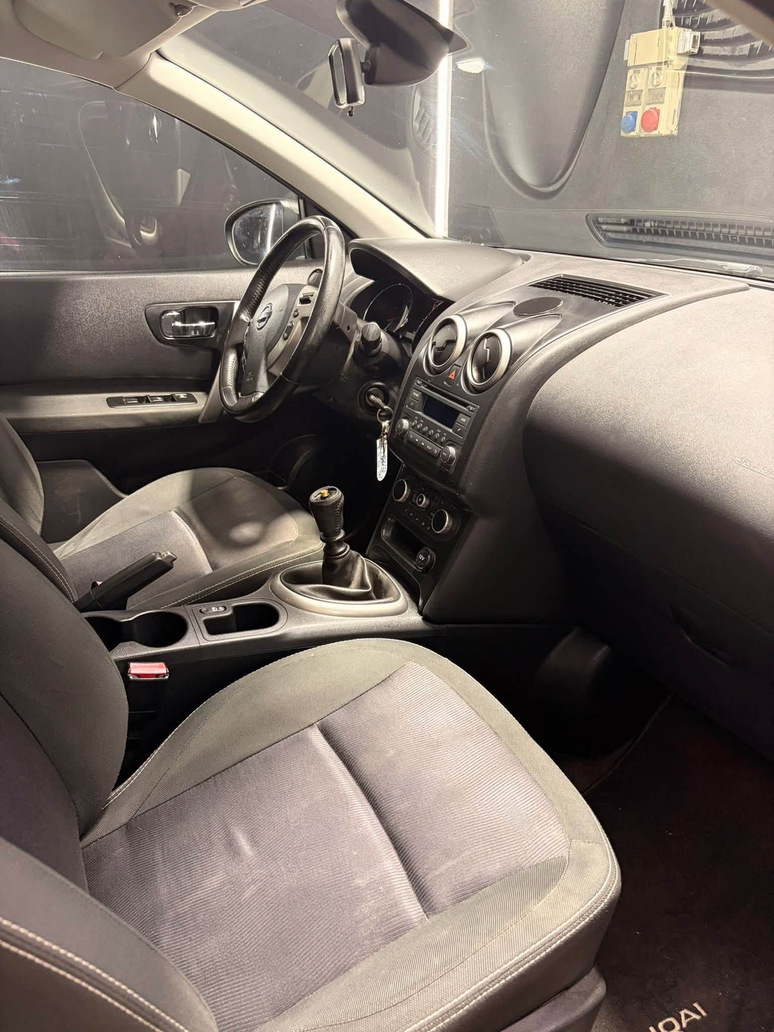 
NISSANQashqai 1.5 dCi DPF Tekna2014 full									