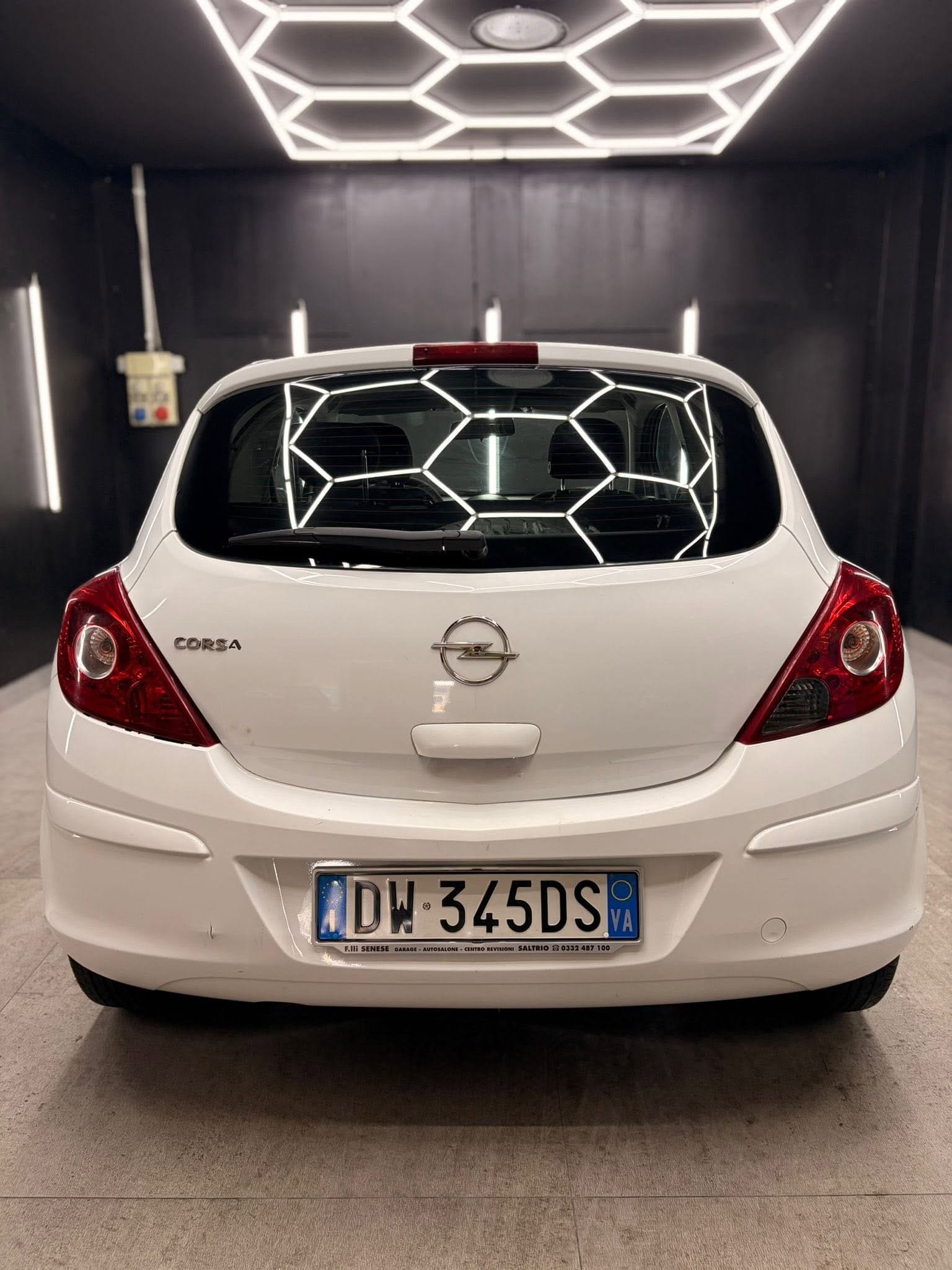 
OPELCorsa 1.2 Sport full									