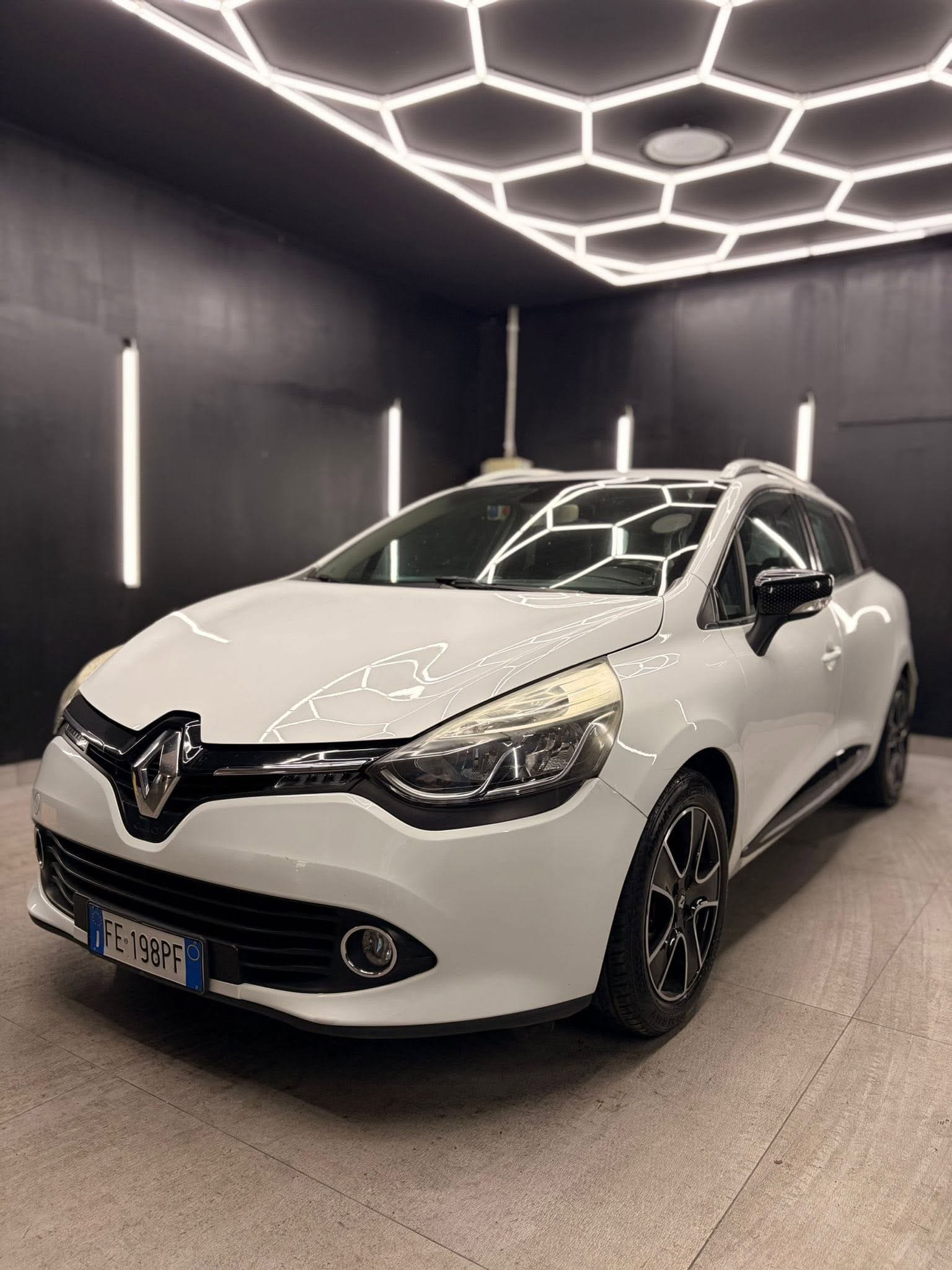 
RENAULTClio Sporter dCi 8V 90cv Energy Duel22016 full									