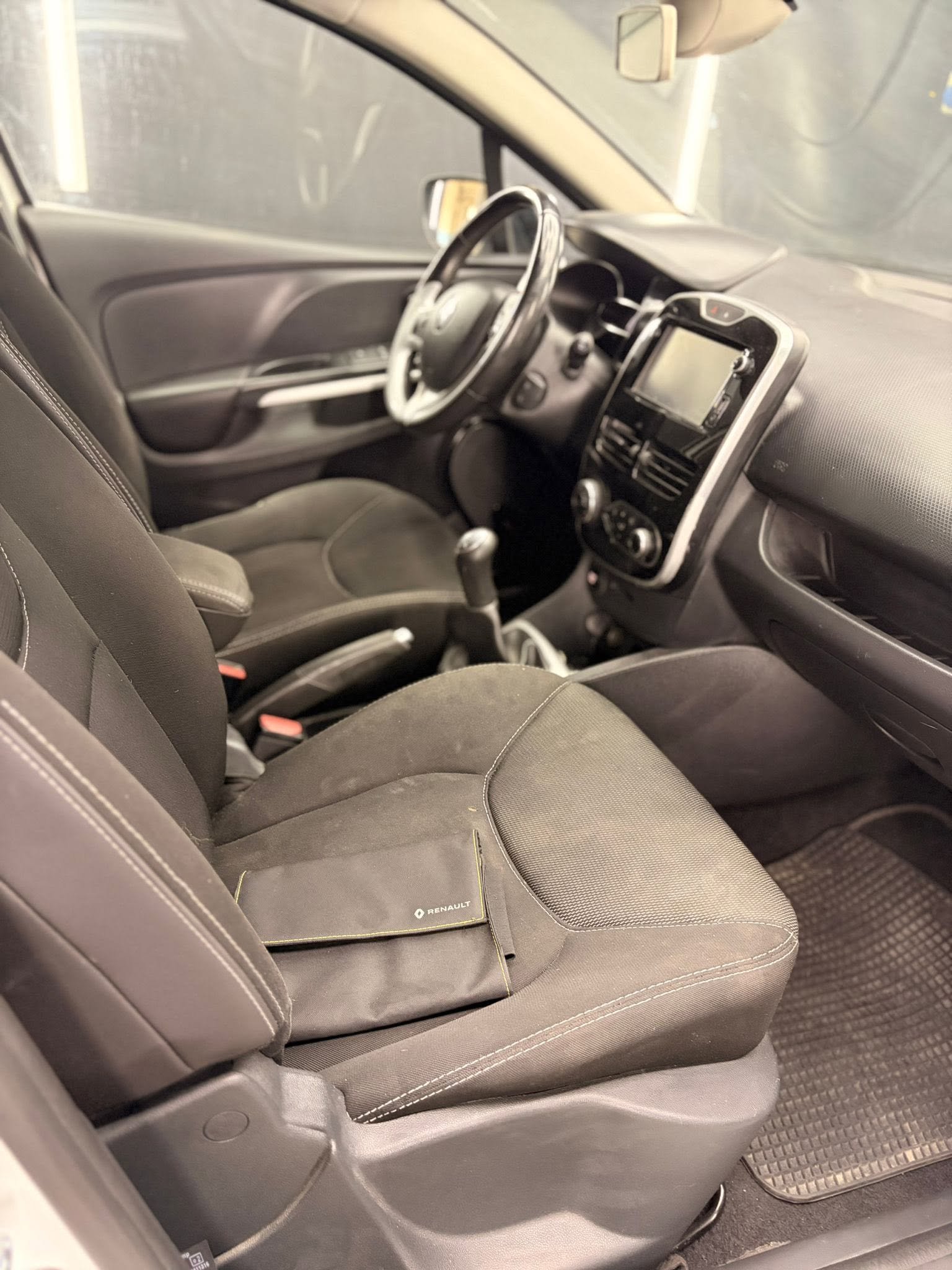 
RENAULTClio Sporter dCi 8V 90cv Energy Duel22016 full									