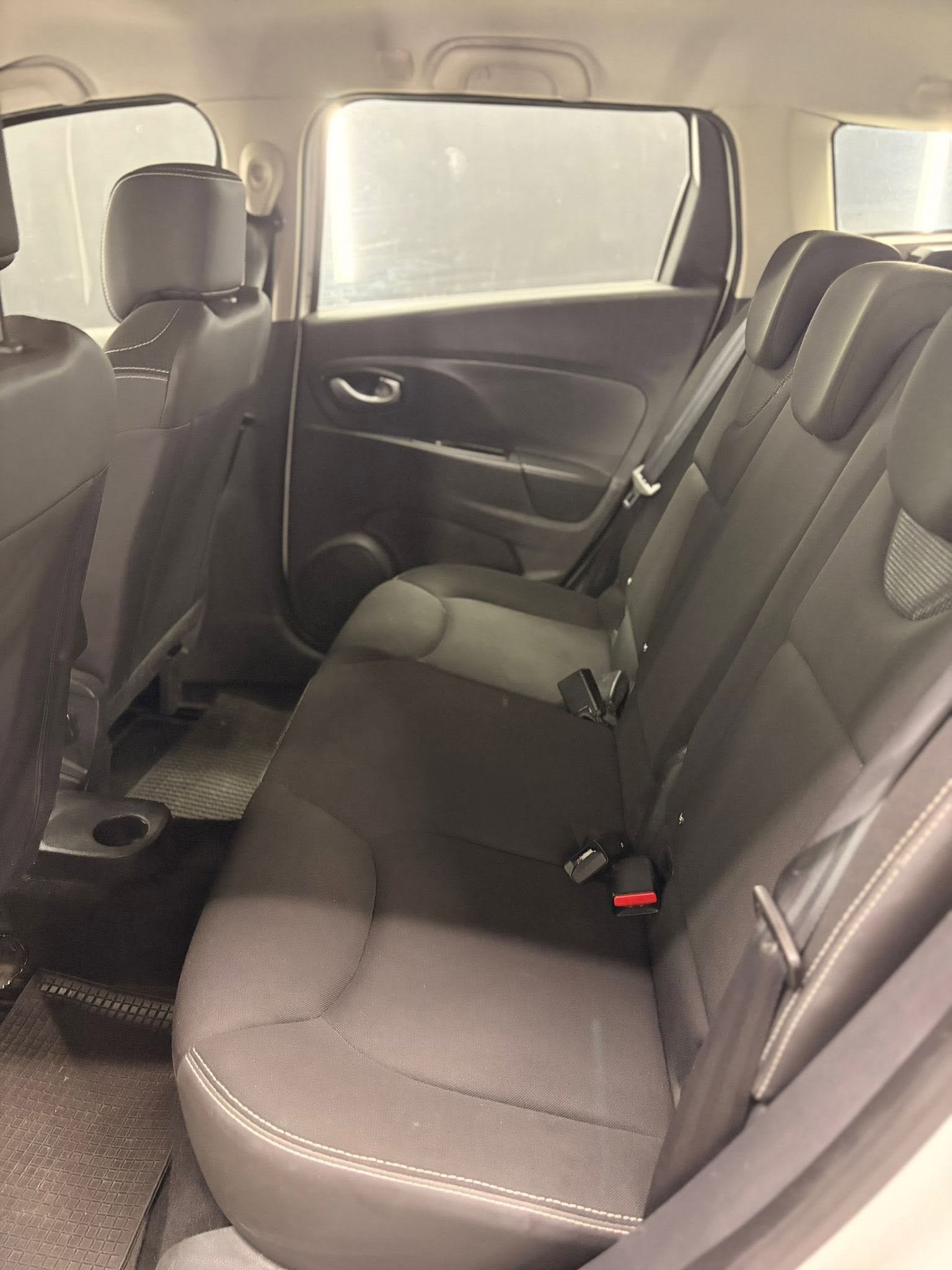 
RENAULTClio Sporter dCi 8V 90cv Energy Duel22016 full									