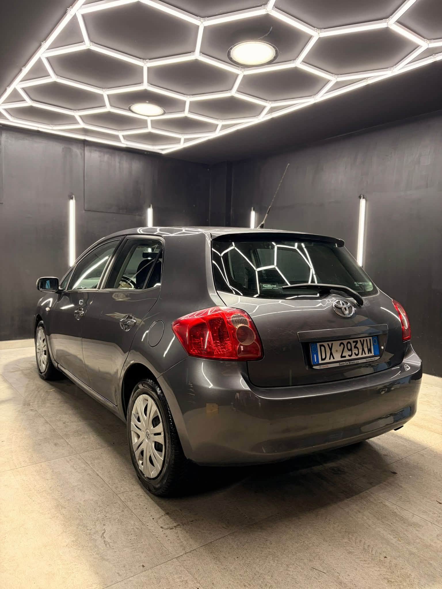 
TOYOTAAuris 1.3 5p Sol full									