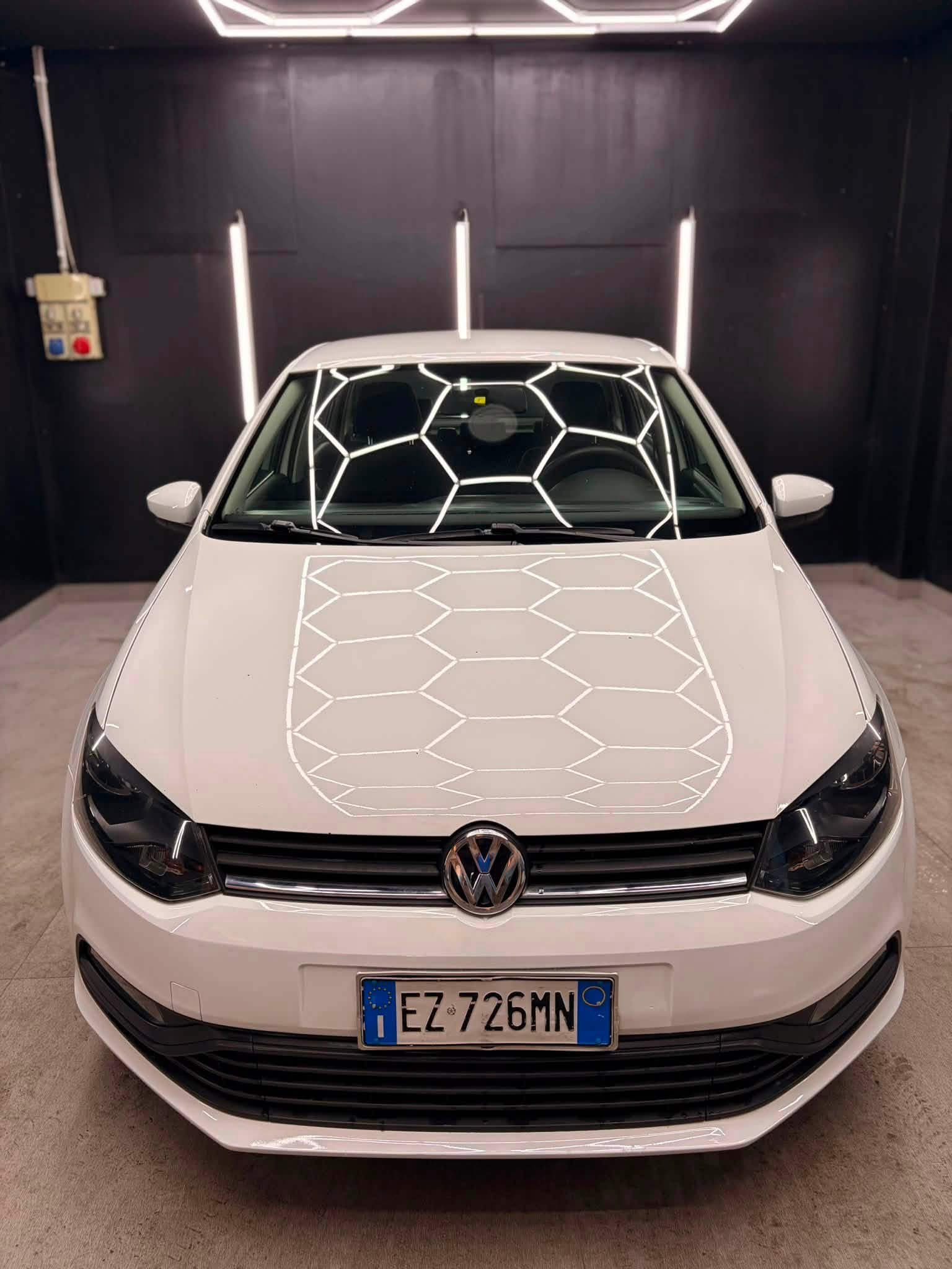 
VOLKSWAGENPolo 1.0 MPI 5p Trendline2015 full									