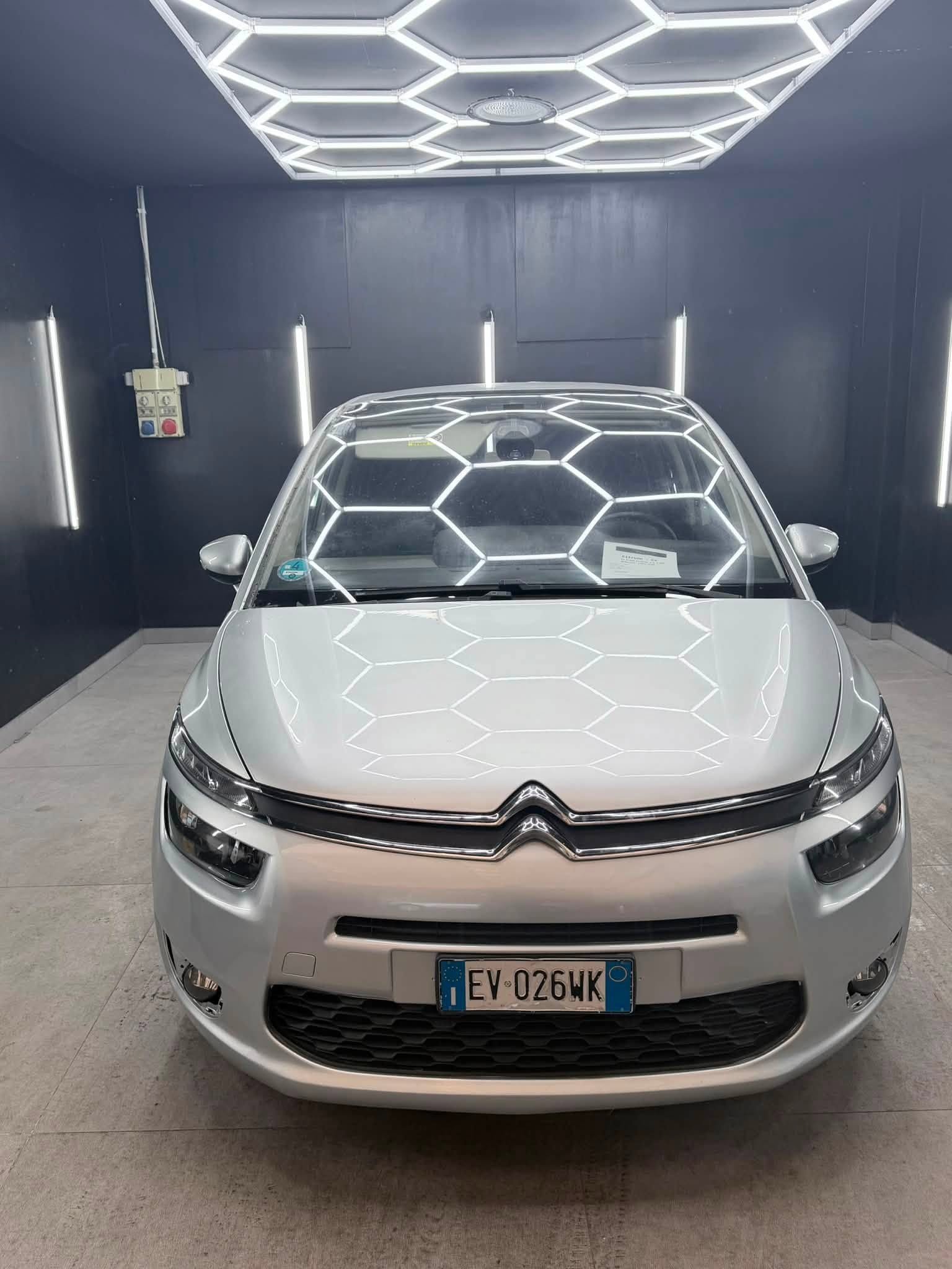 
								CITROENGrand C4 Picasso 1.6 e-HDi 115 Exclusive2014 full									