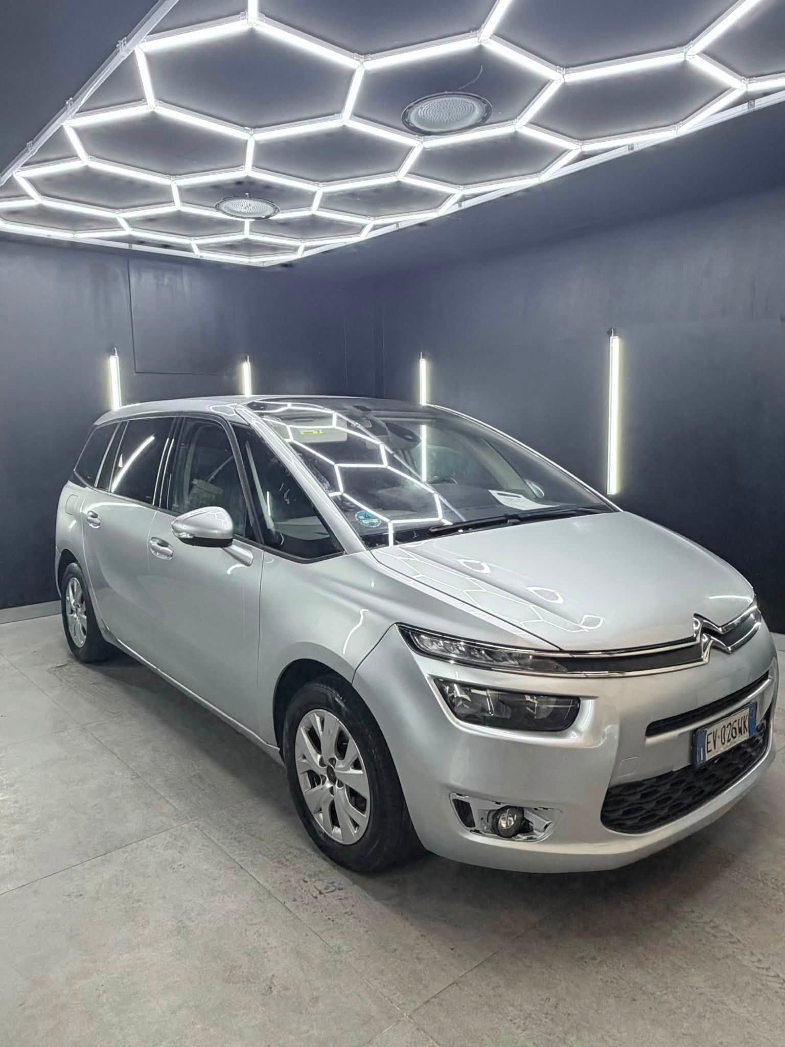 
								CITROENGrand C4 Picasso 1.6 e-HDi 115 Exclusive2014 full									