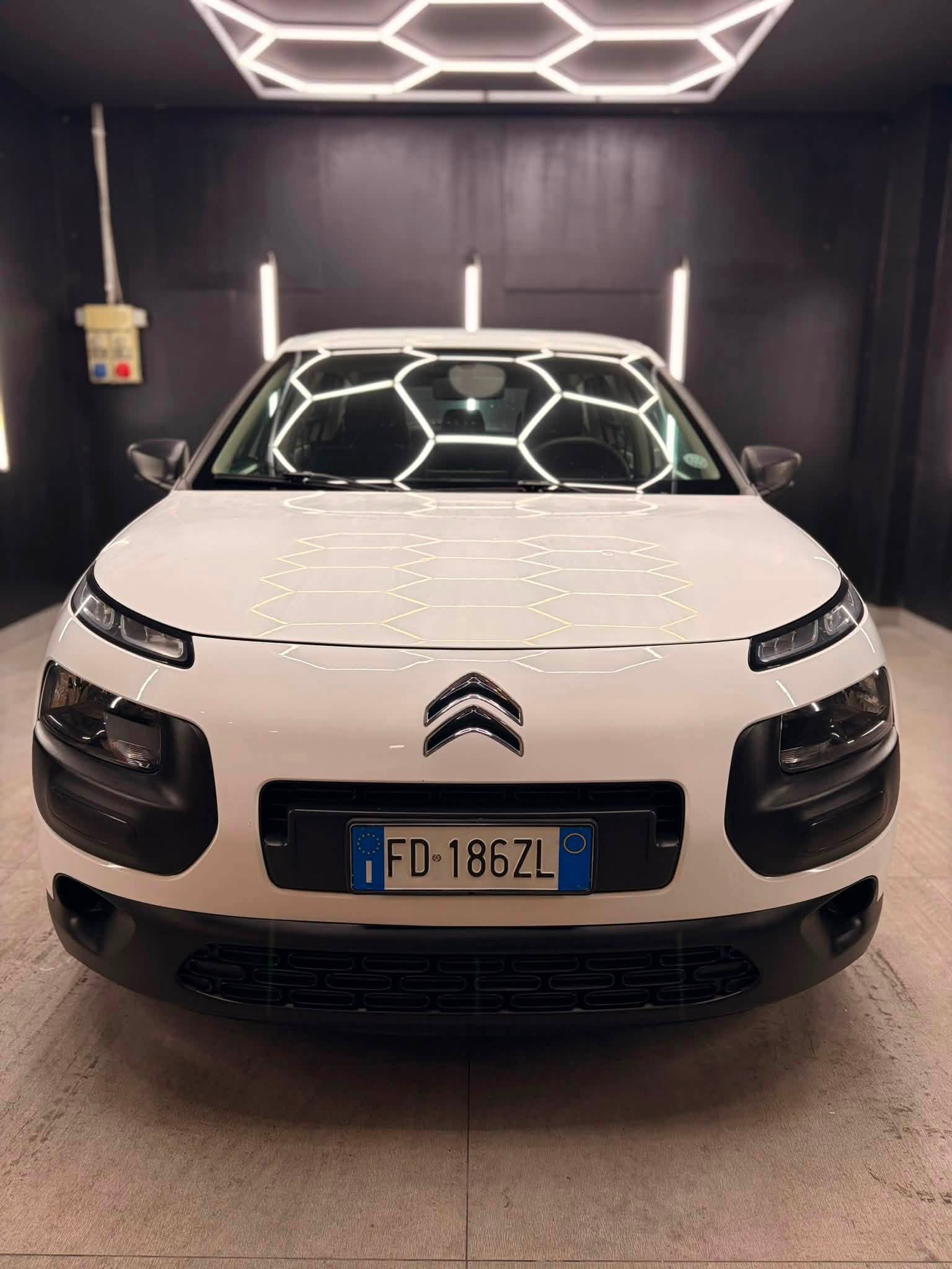 
								CITROENC4 Cactus 1.6 BlueHDi Live S&S 102cv2016 full									