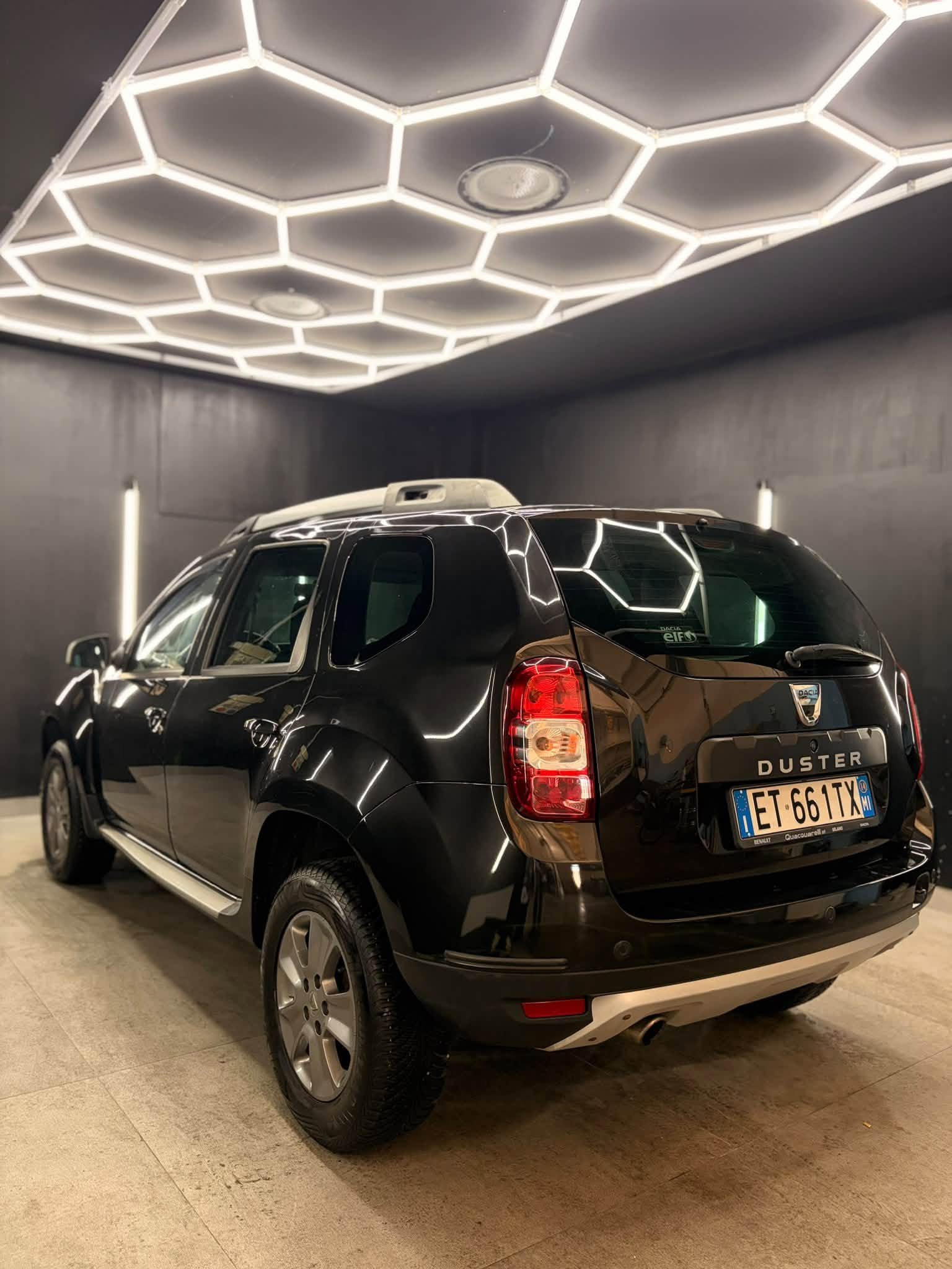 
								DACIADuster 1.6 Laureate GPL 4×2 105cv2014 full									