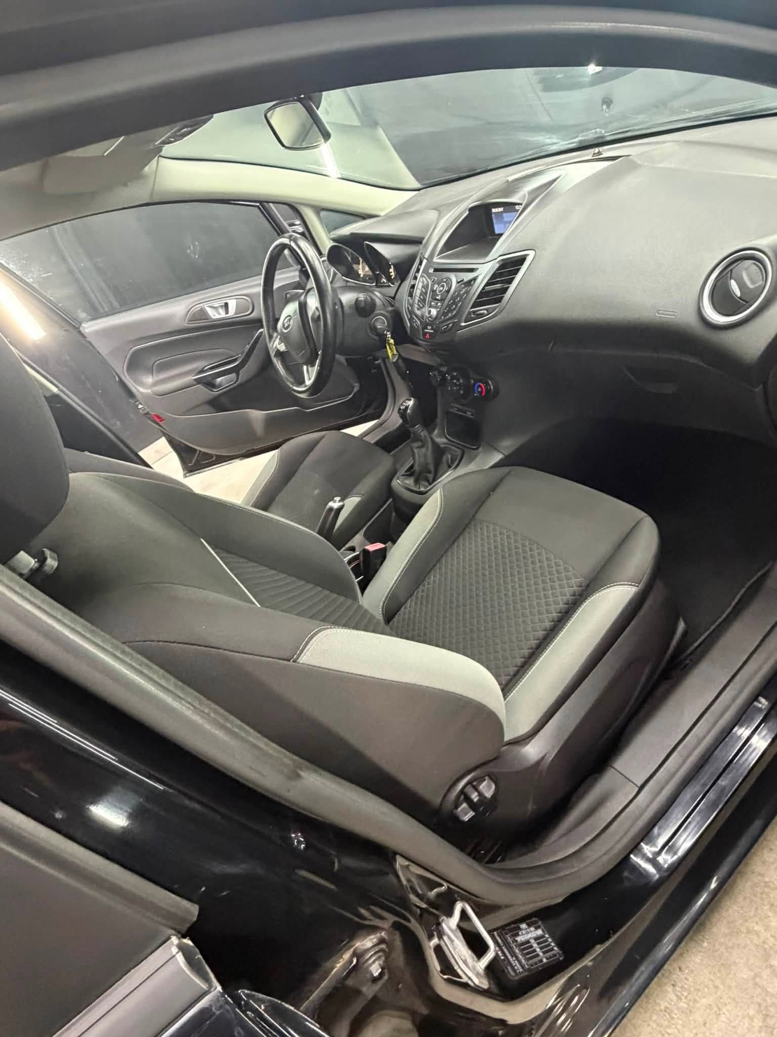 
								FORDFiesta 5p 1.0 EcoBoost Plus 100 CV2017 full									