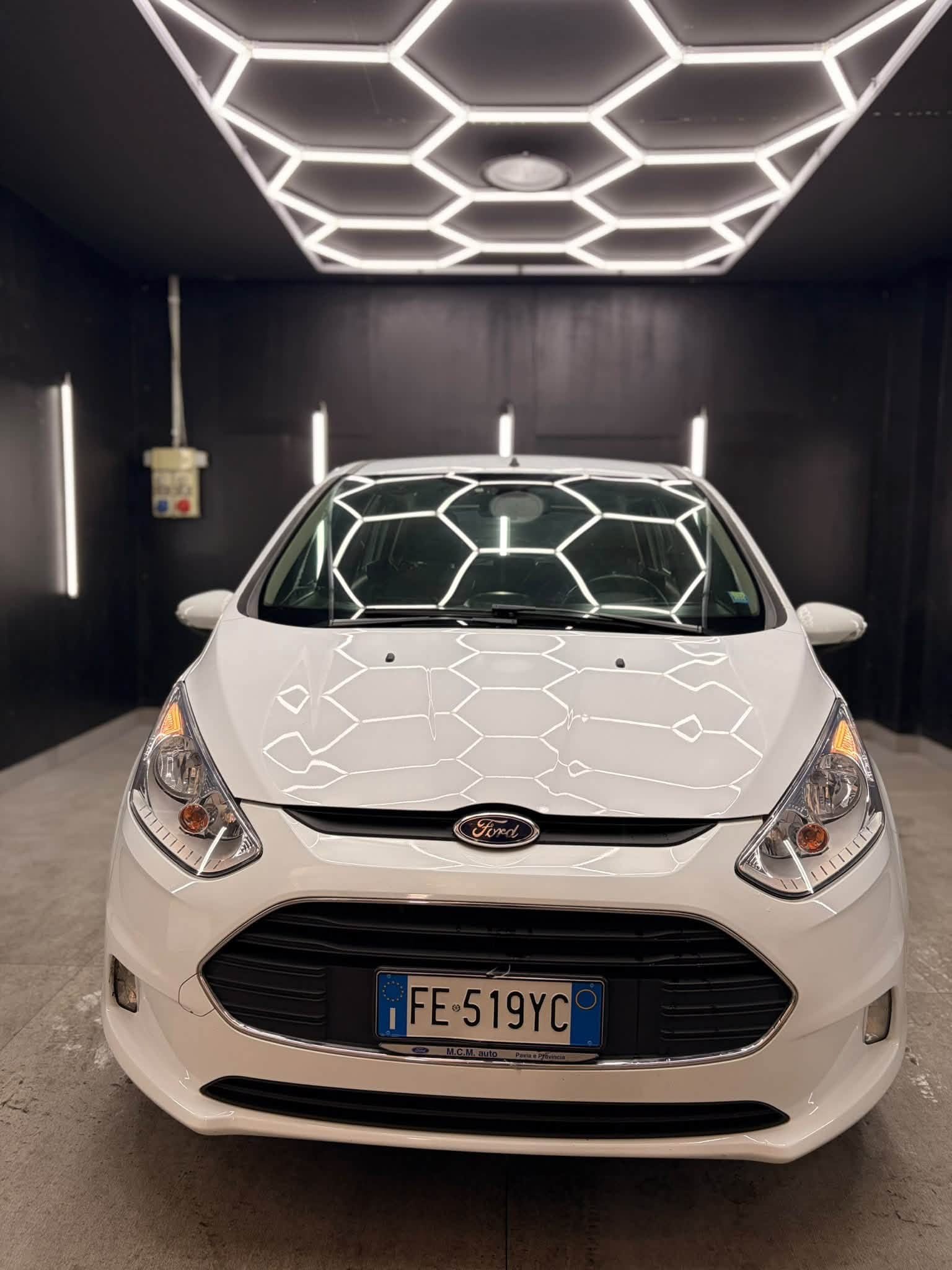 
								FORDB-Max Business 1.0 EcoBoost 100 CV2016 full									