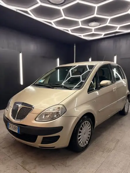 LANCIAMusa 1.4 16V Platino Plus