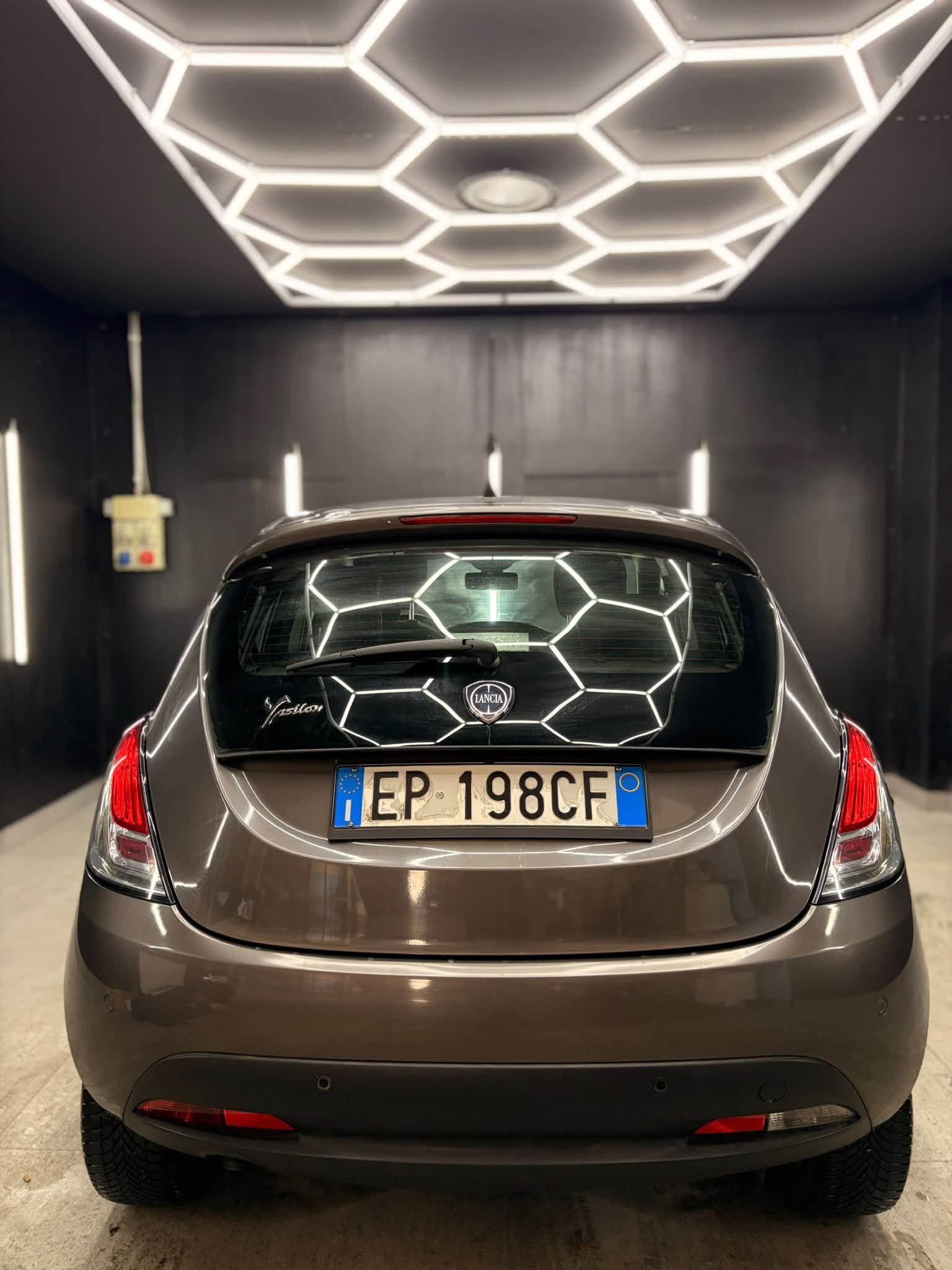 
								LANCIAYpsilon 0.9 TwinAir Ecochic Metano Gold2013 full									