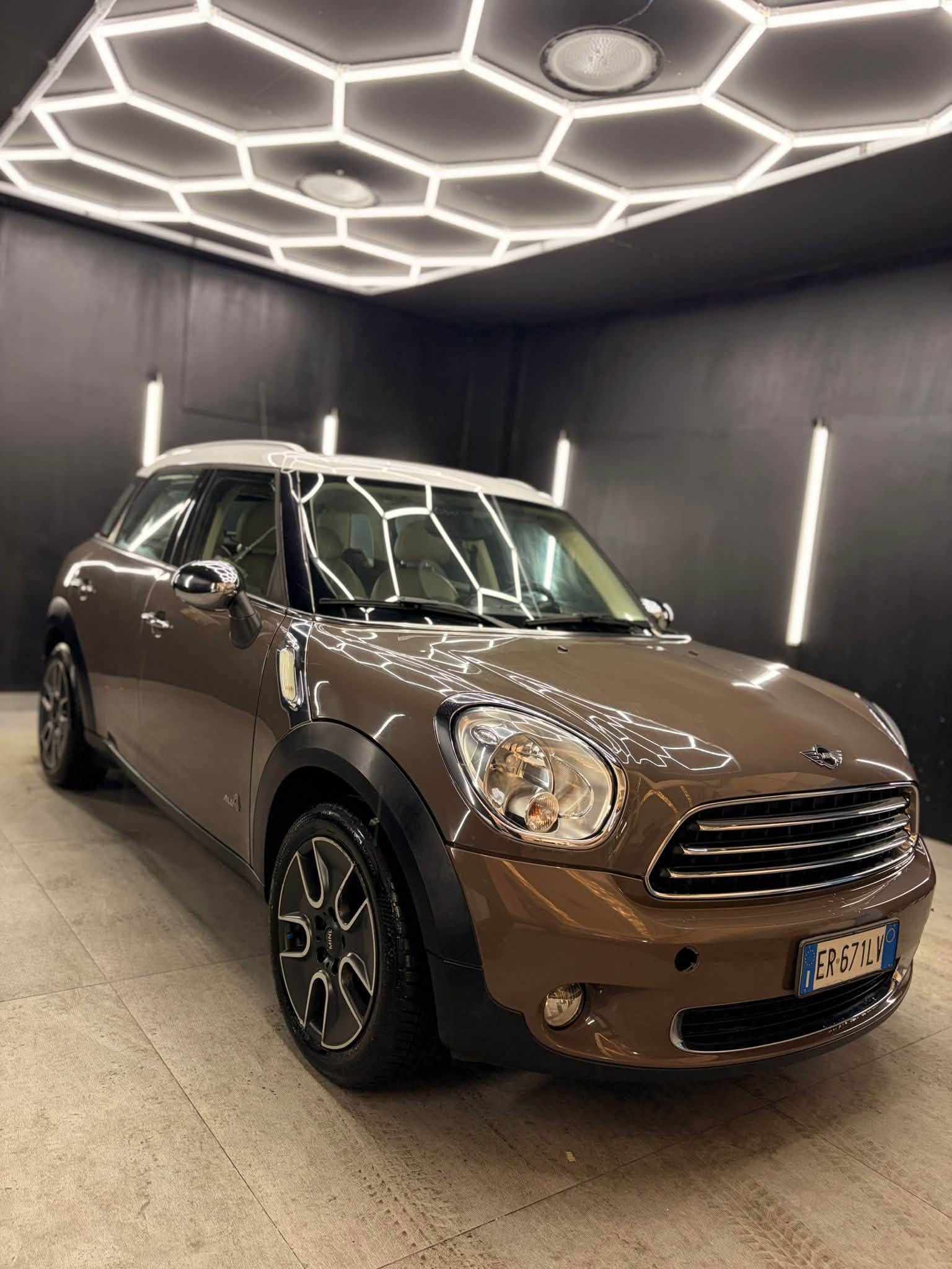 
								MINICountryman 1.6 Cooper D ALL42013 full									