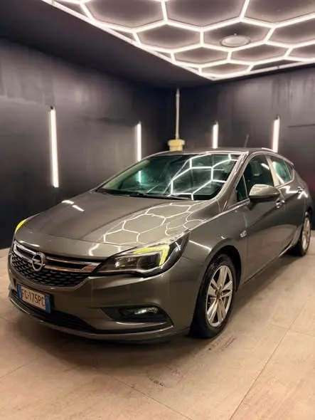 OPELAstra 1.6 CDTI 110cv Advance2017