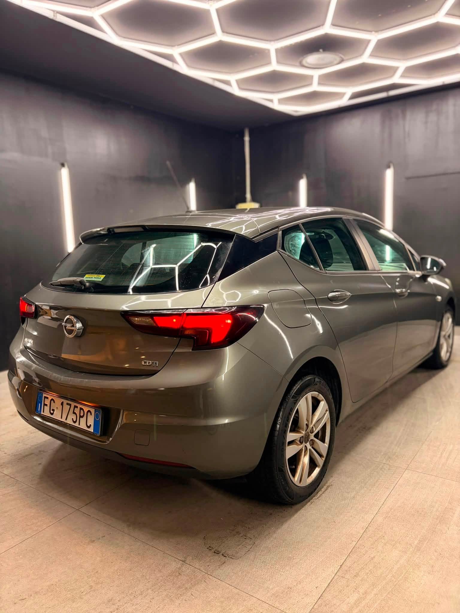 
								OPELAstra 1.6 CDTI 110cv Advance2017 full									
