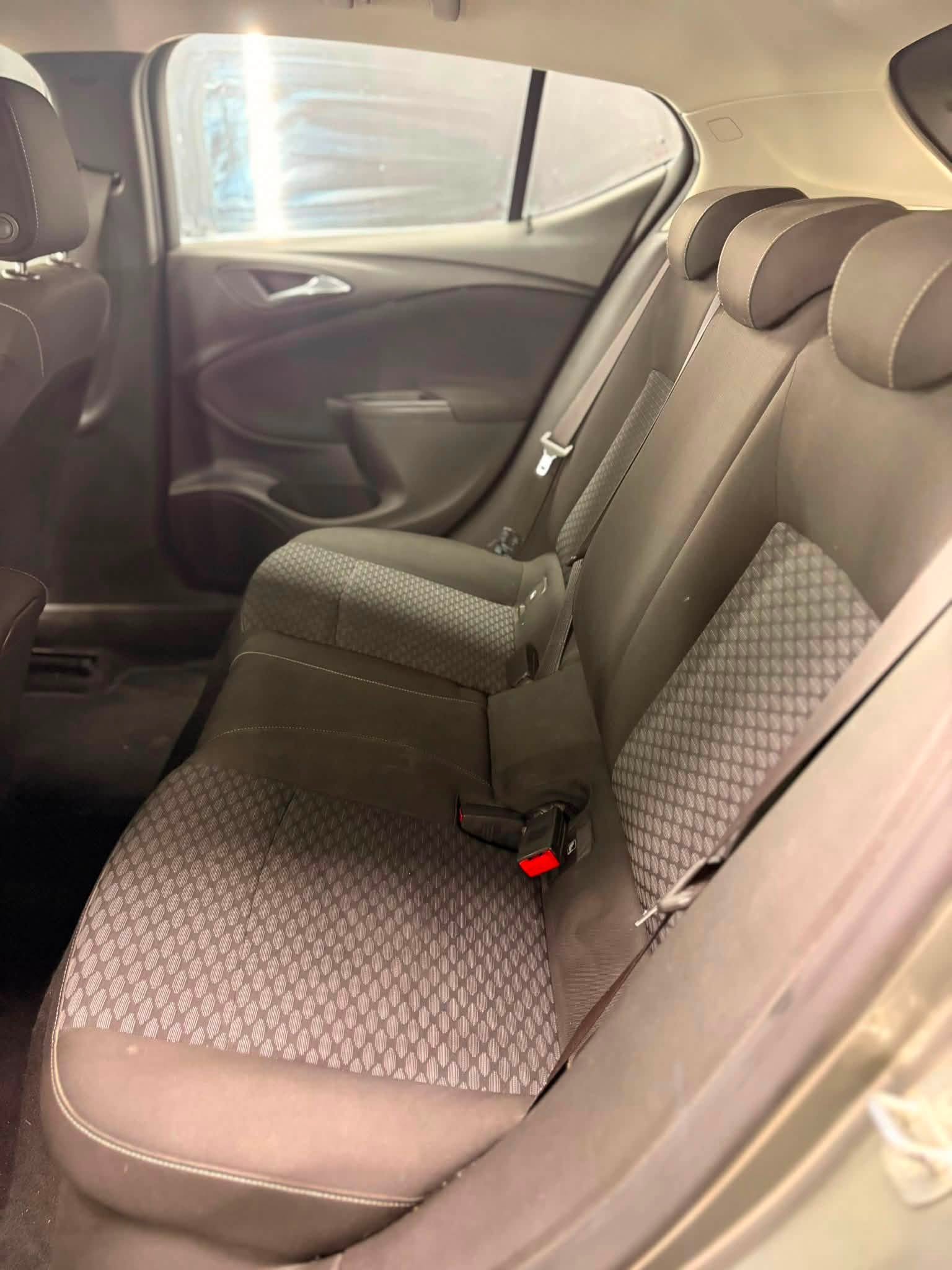 
								OPELAstra 1.6 CDTI 110cv Advance2017 full									