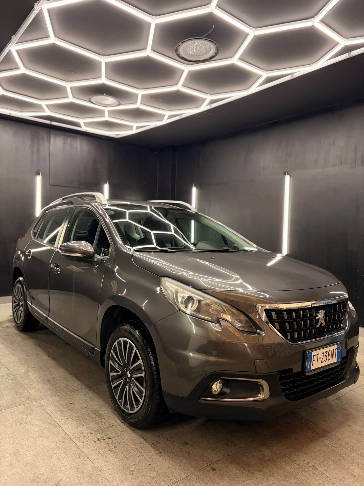 
								PEUGEOT2008 1.2 PureTech Allure2018 full									