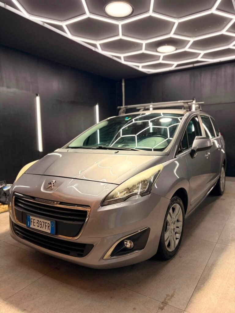 PEUGEOT5008 1.6 BlueHDi Allure 7posti2016