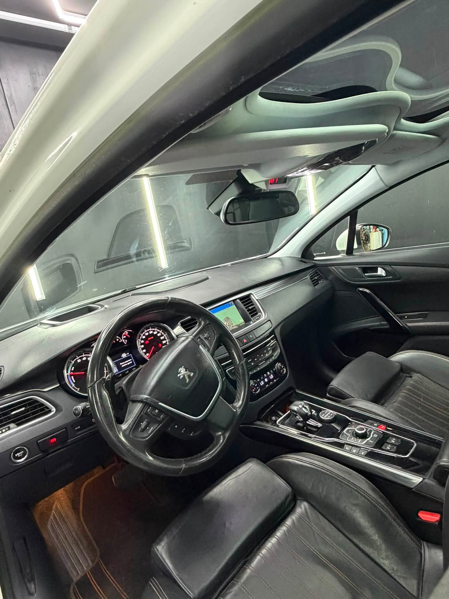 
								PEUGEOT508 RXH 2.0 HDi Hybrid4 200cv2013 full									
