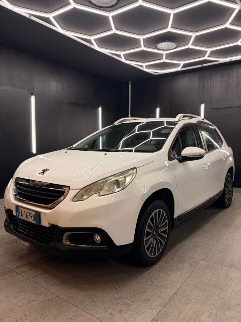 PEUGEOT2008 1.2 12v Active 82 CV2015