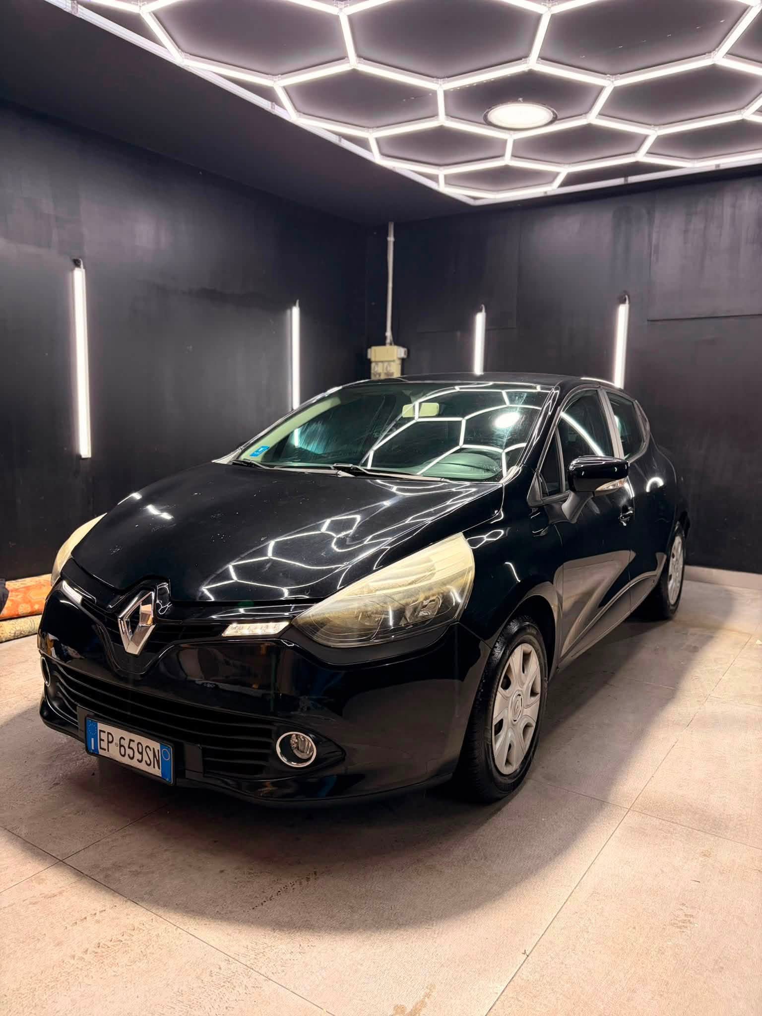 RENAULTClio 1.2 75cv GPL 5p Live2013