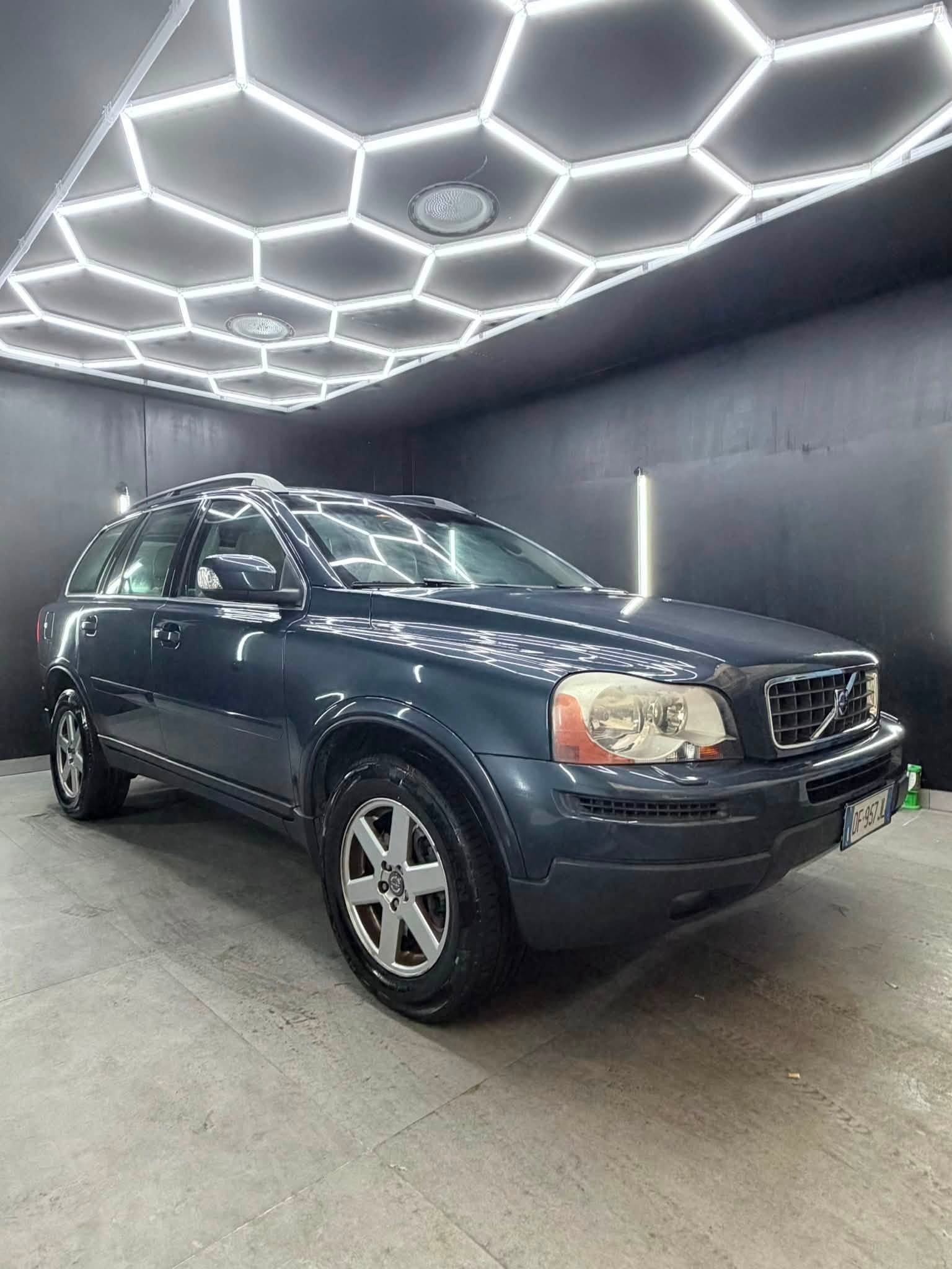 
								VOLVOXC90 2.4 D5 AWD Executive Aut. full									