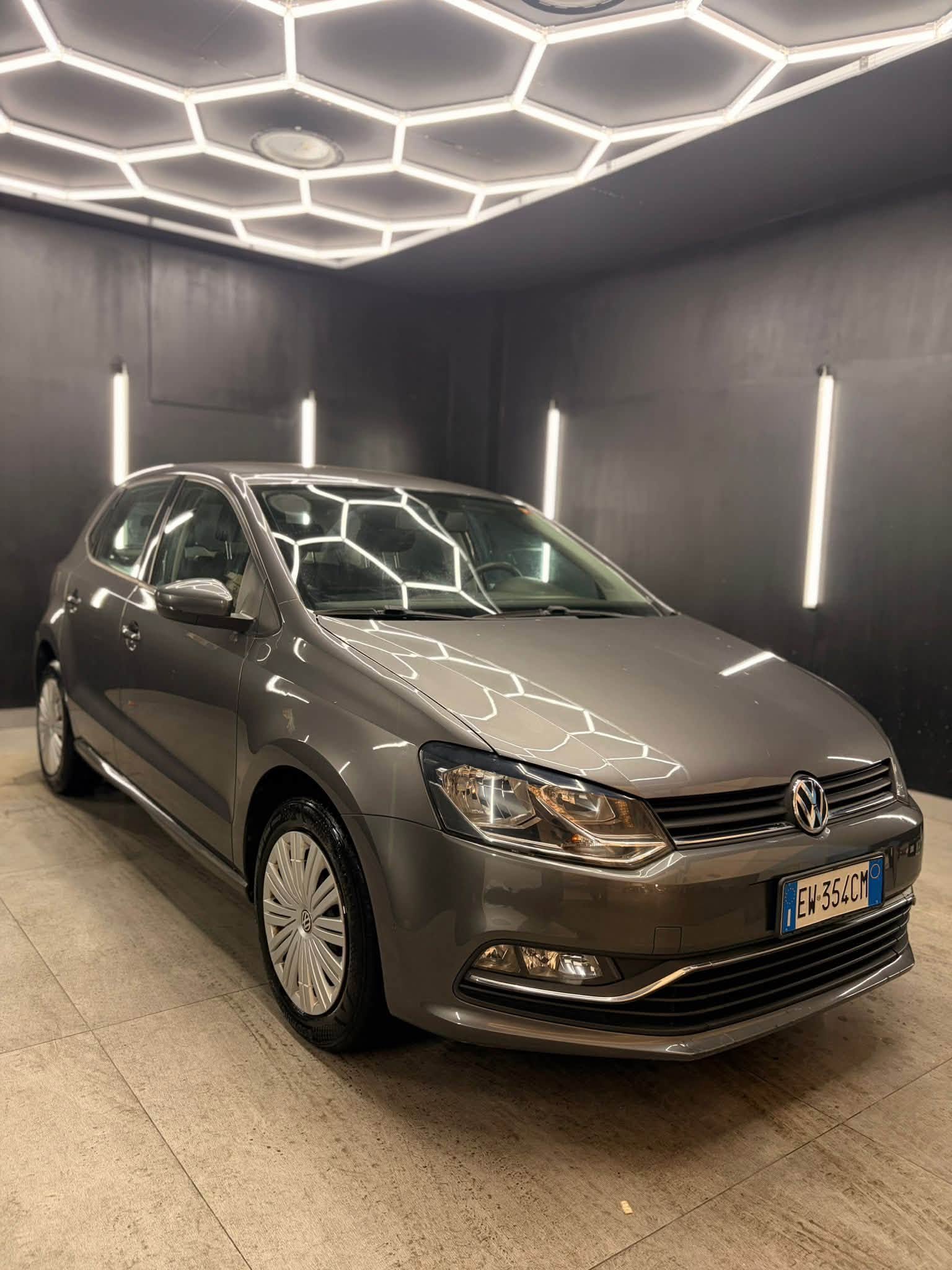 
								VOLKSWAGENPolo 5P 1.2 TSI BM Comfortline2014 full									