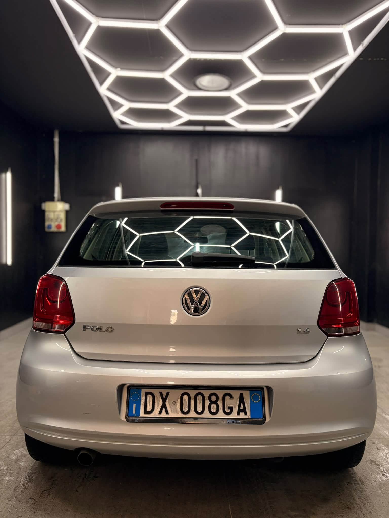
								VOLKSWAGENPolo 5p 1.4 Comfortline2010 full									